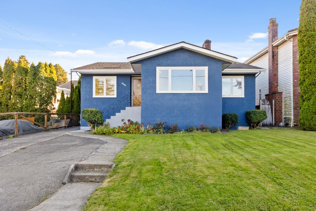 2880 Oxford Street, Vancouver, BC V5K 1N6