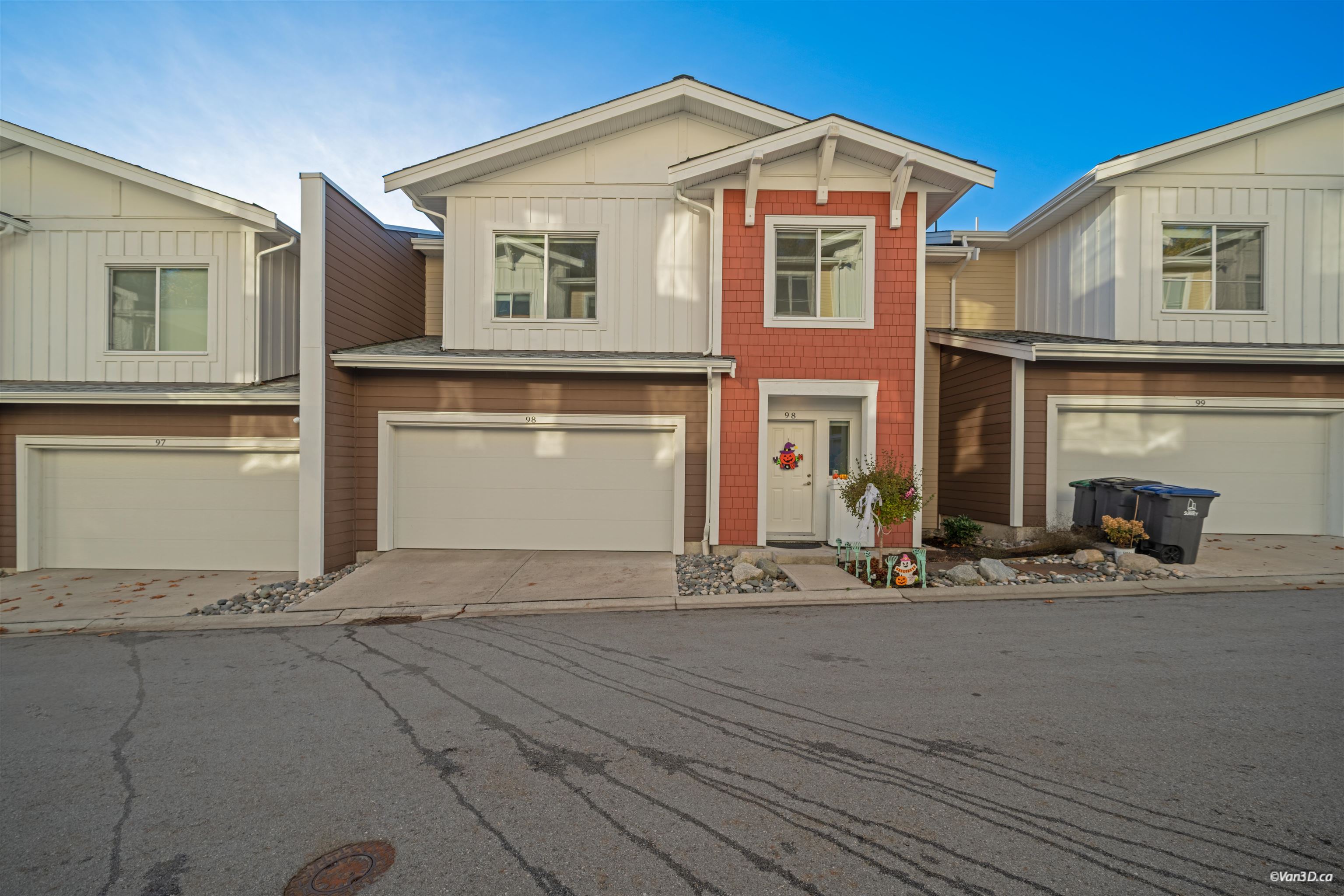 16561 17a Avenue #98, Surrey, BC V3Z 1J3