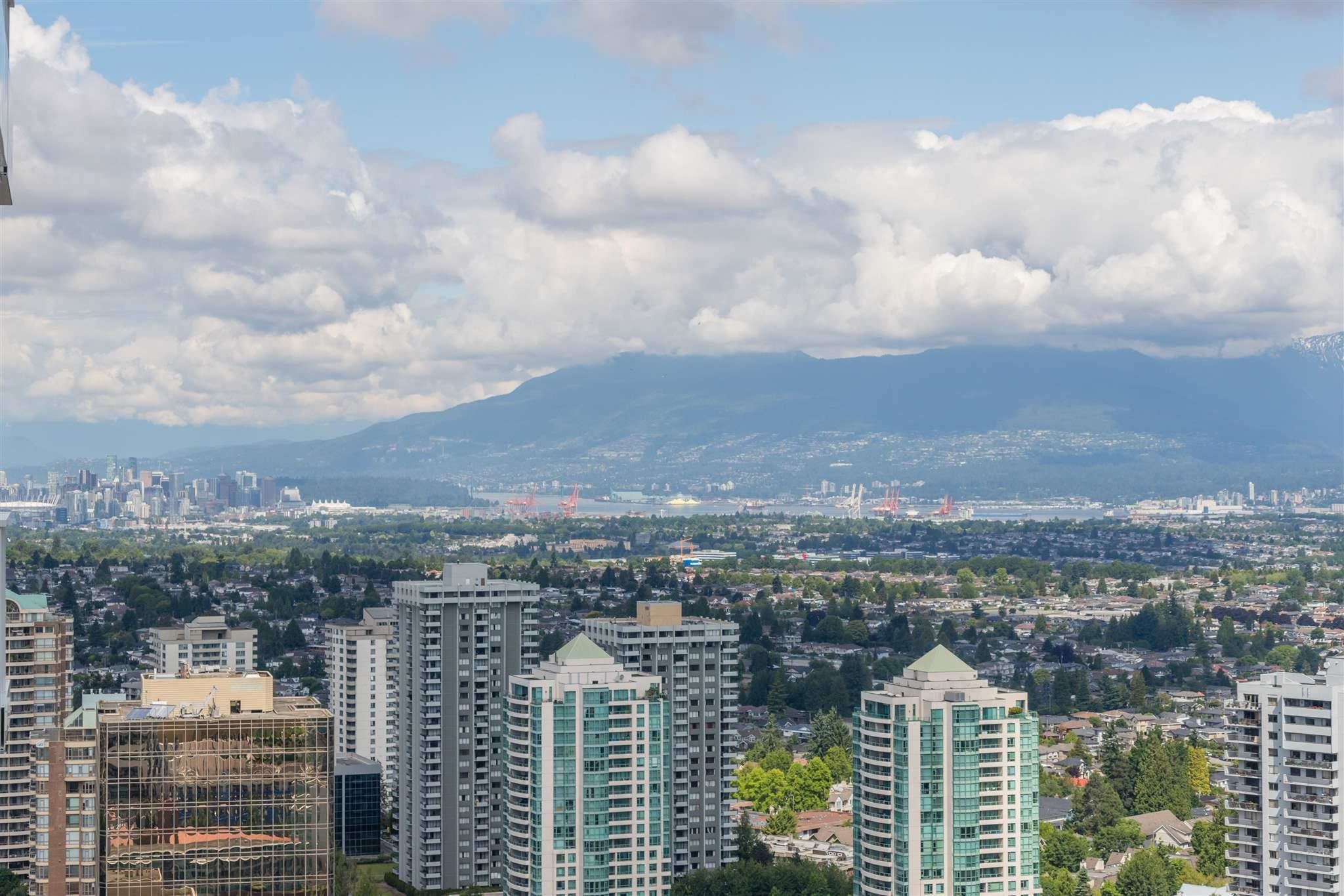 6080 Mckay Avenue #3704, Burnaby, BC V5H 0J4
