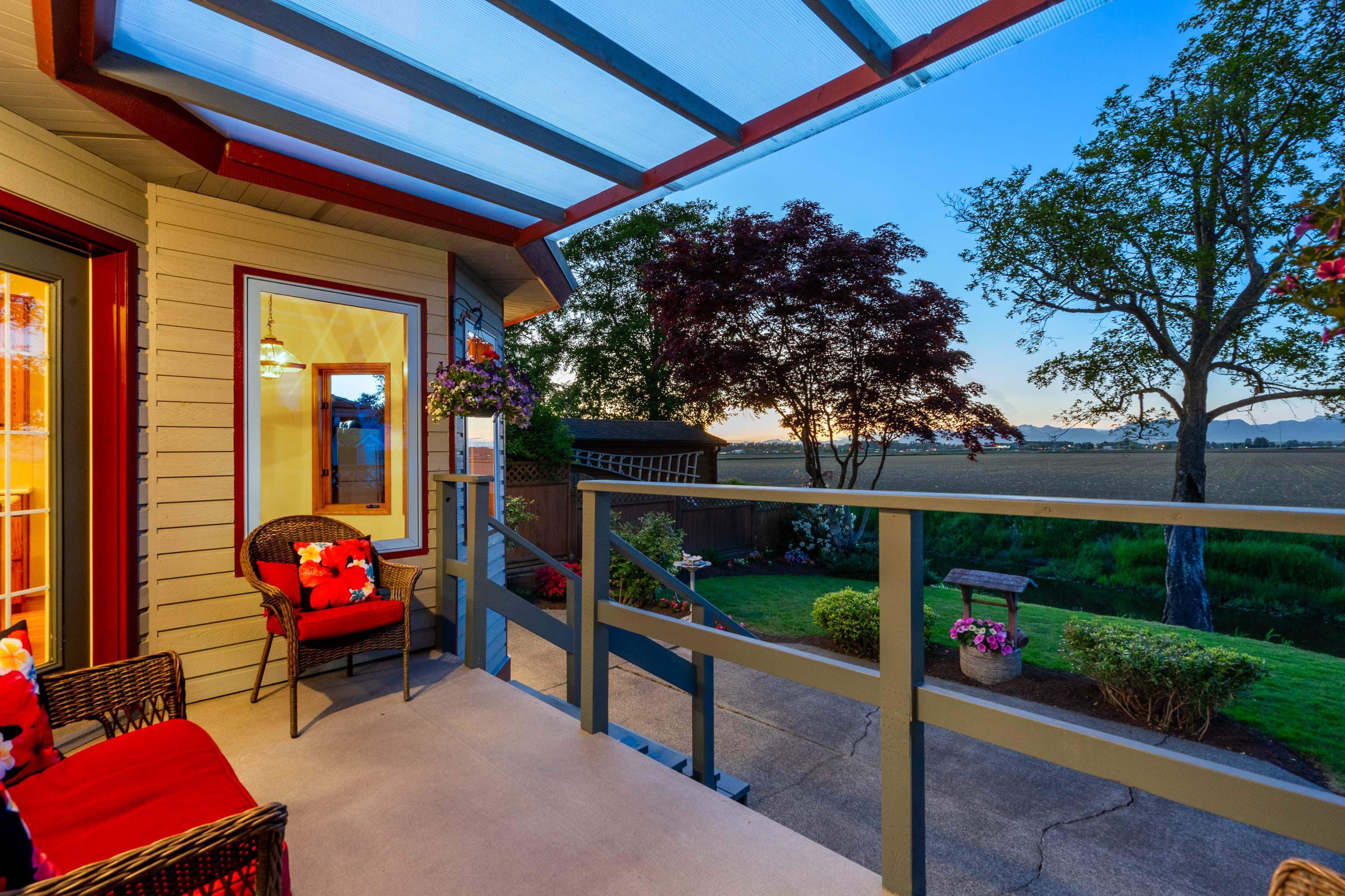 6247 Crescent Pl, Delta, BC V4K 4V2