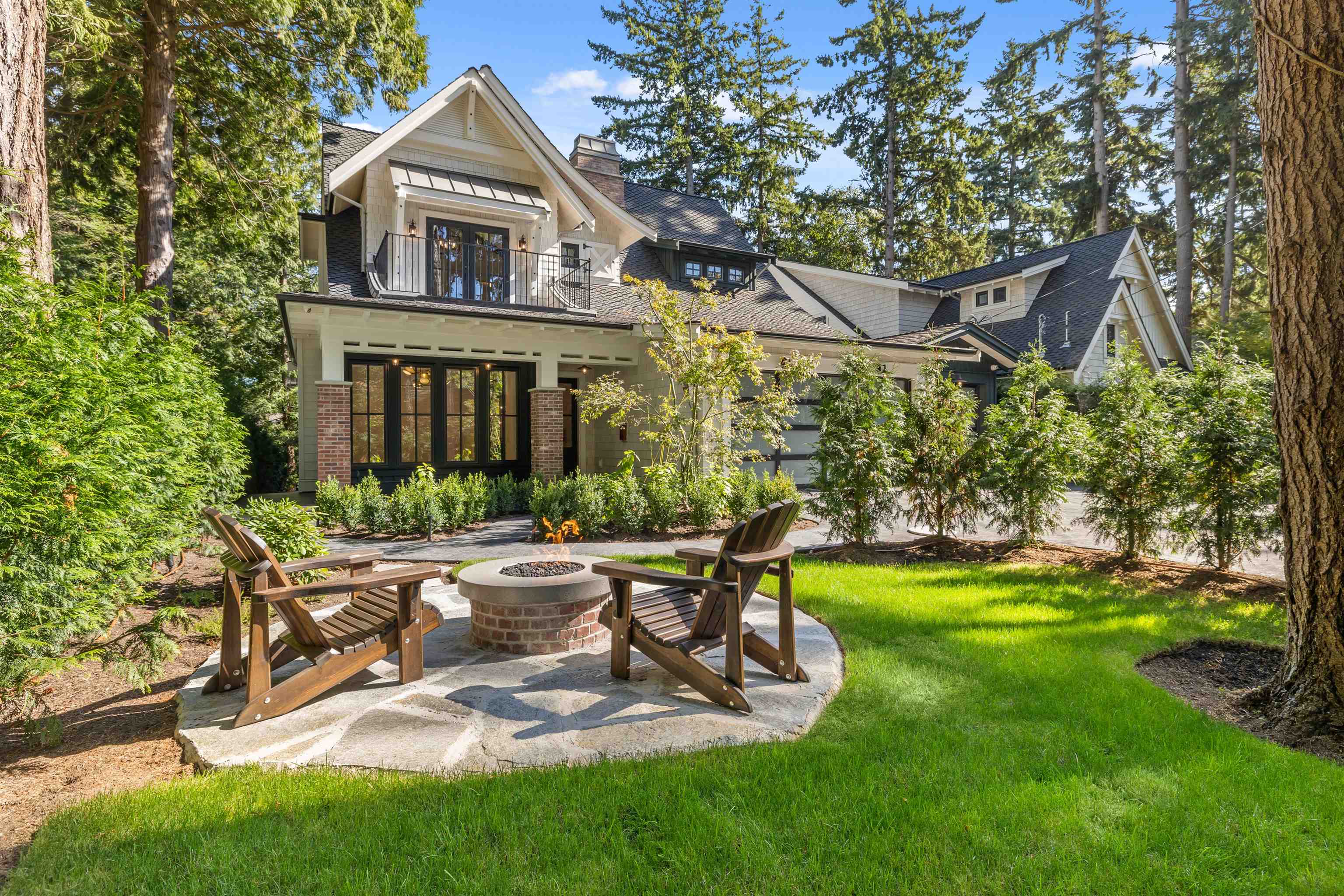 2422 Christopherson Road, Surrey, BC V4A 5W2