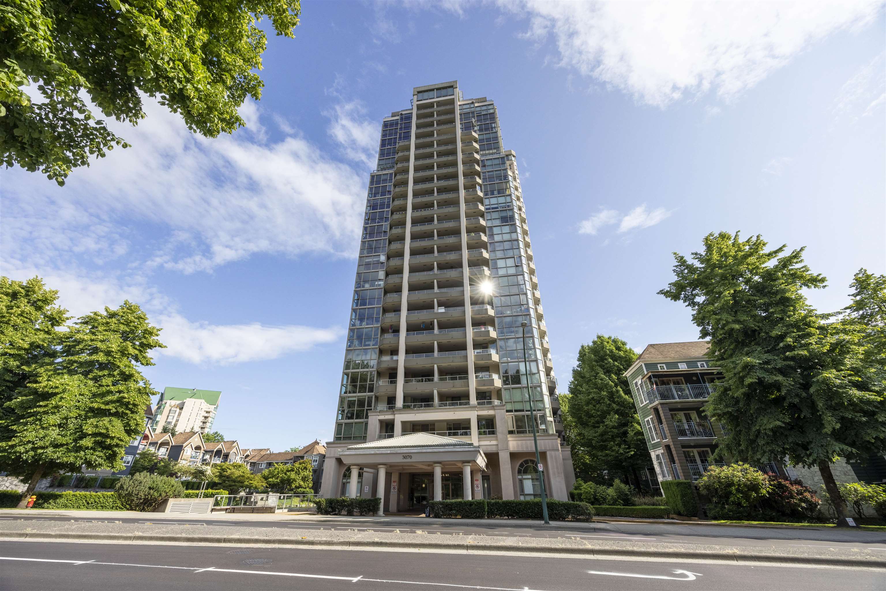 3070 Guildford Way #1501, Coquitlam, BC V3B 7R8