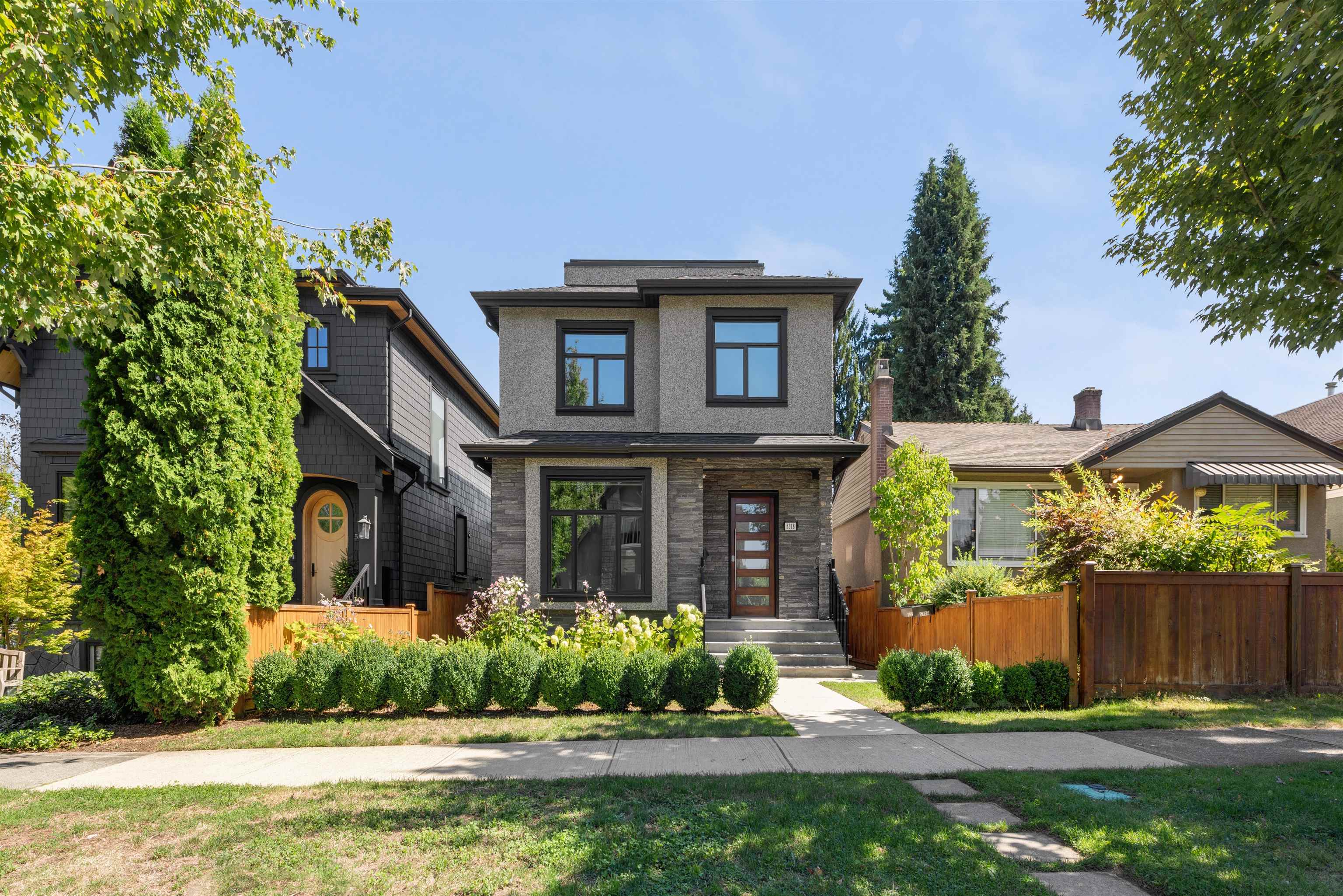 5318 Prince Edward Street, Vancouver, BC V5W 2X6