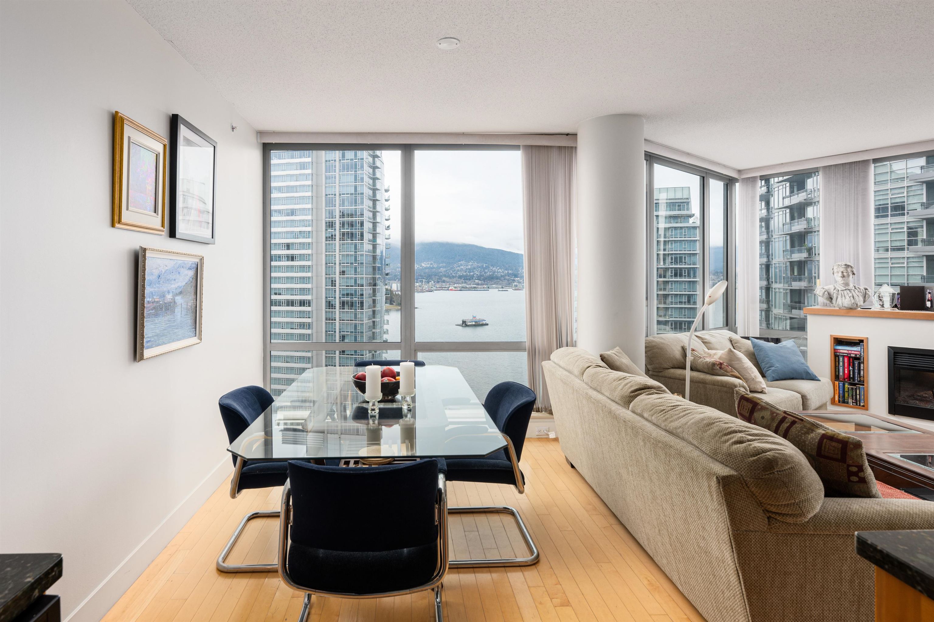 1228 West Hastings Street #2001, Vancouver, BC V6E 4S6