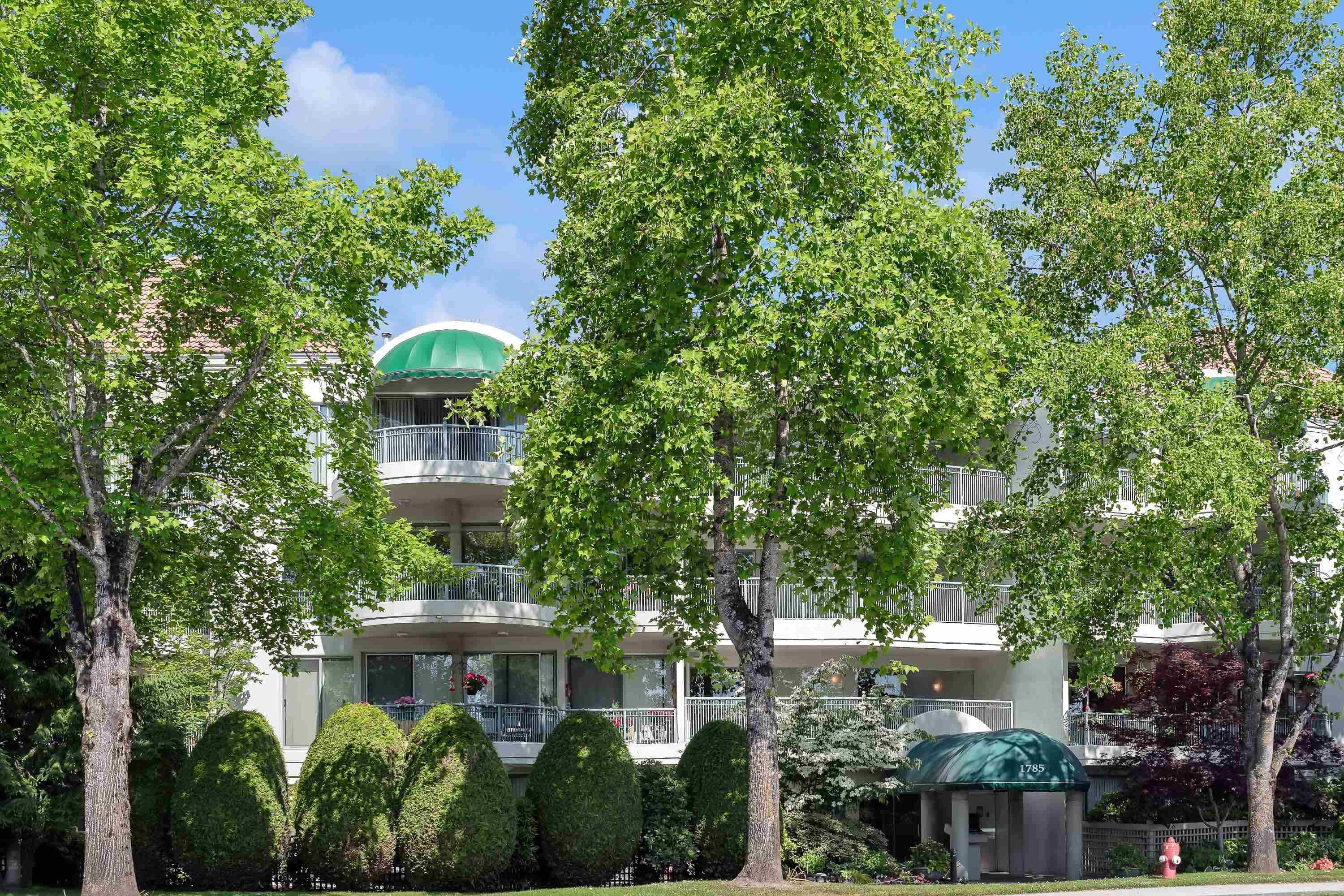 1785 Martin Drive #111, Surrey, BC V4A 9T5