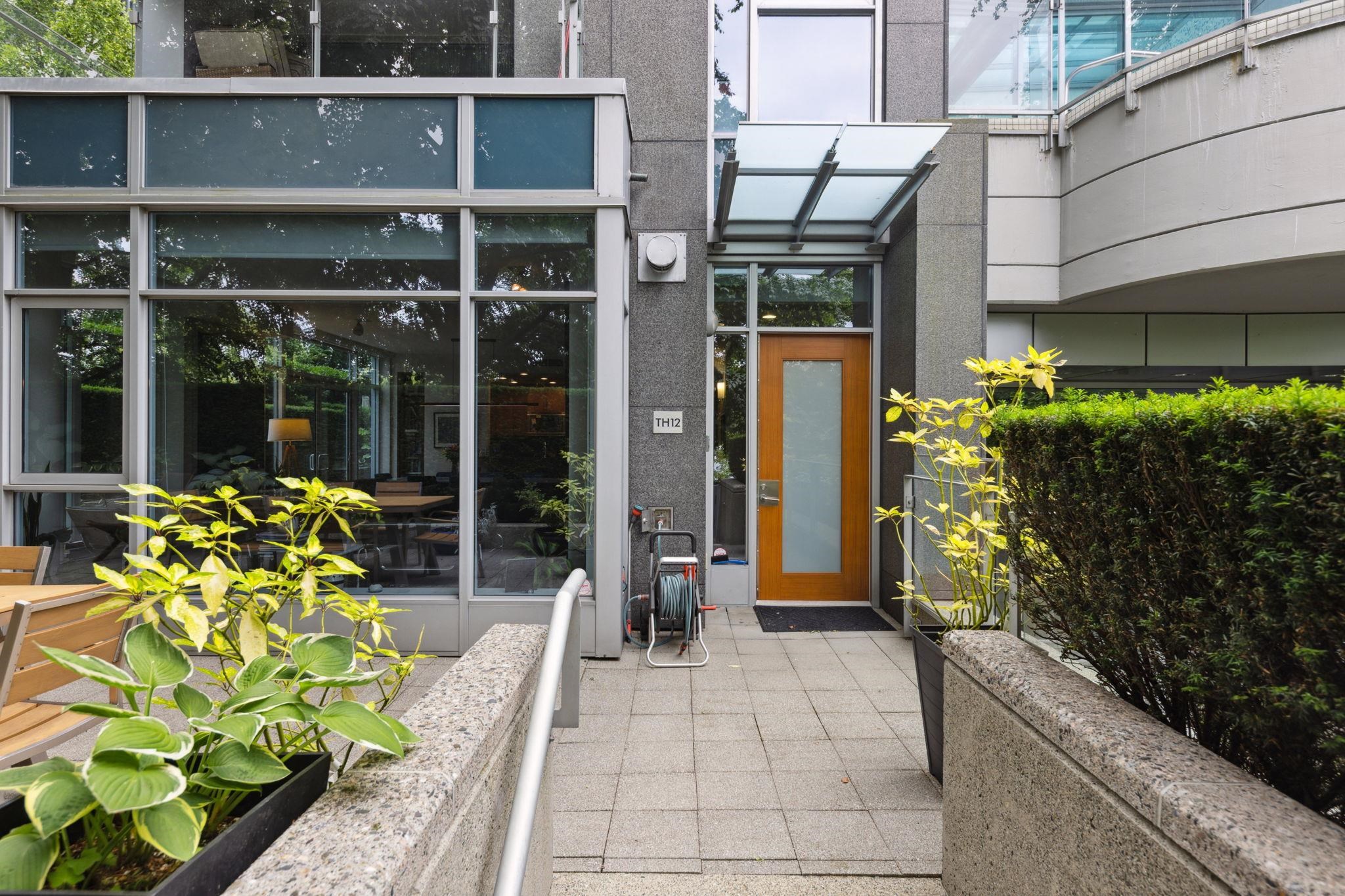 1233 West Cordova Street #th12, Vancouver, BC V6C 3R1