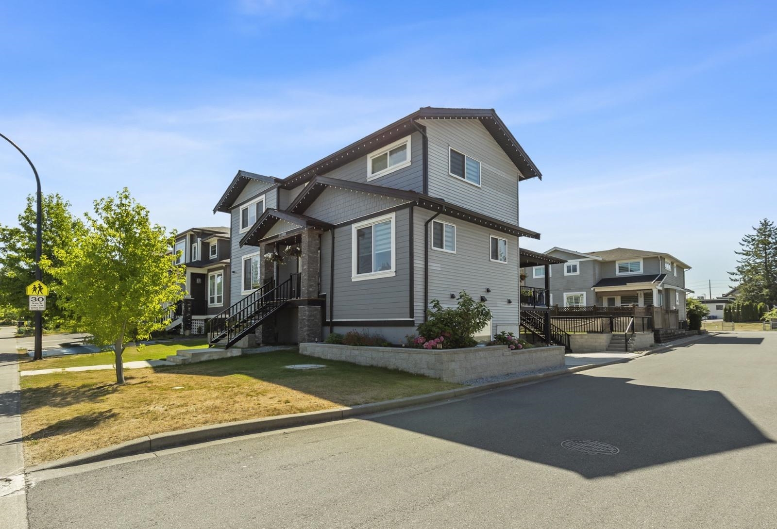 20388 Wicklund Avenue, Maple Ridge, BC V2X 2Z5