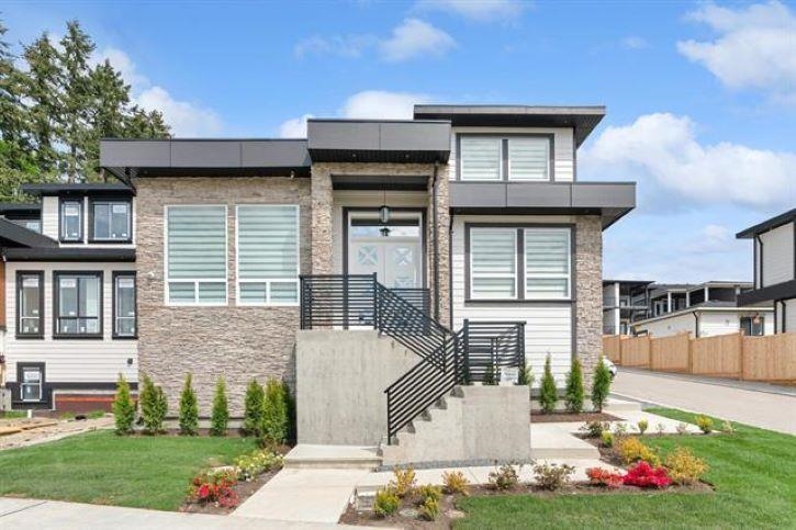 15a Avenue, Surrey, BC V3S 9X7