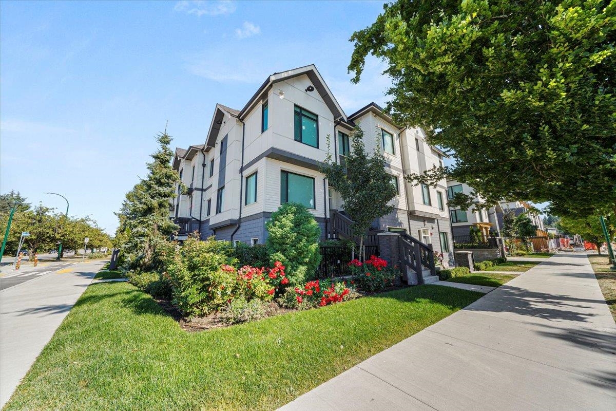 4110 Columbia Street, Vancouver, BC V5Y 2H9