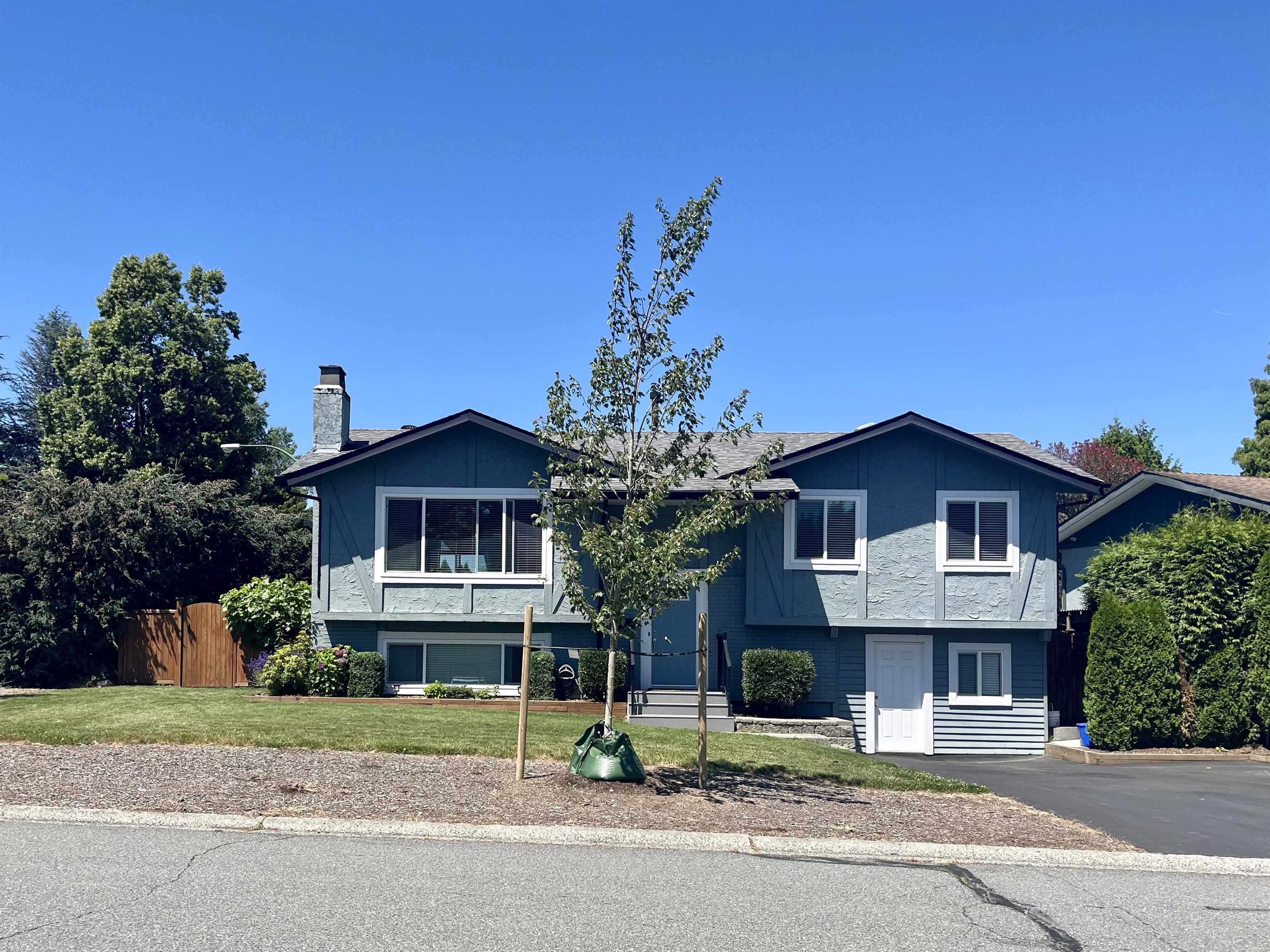 8945 Mitchell Way, Delta, BC V4C 7G8