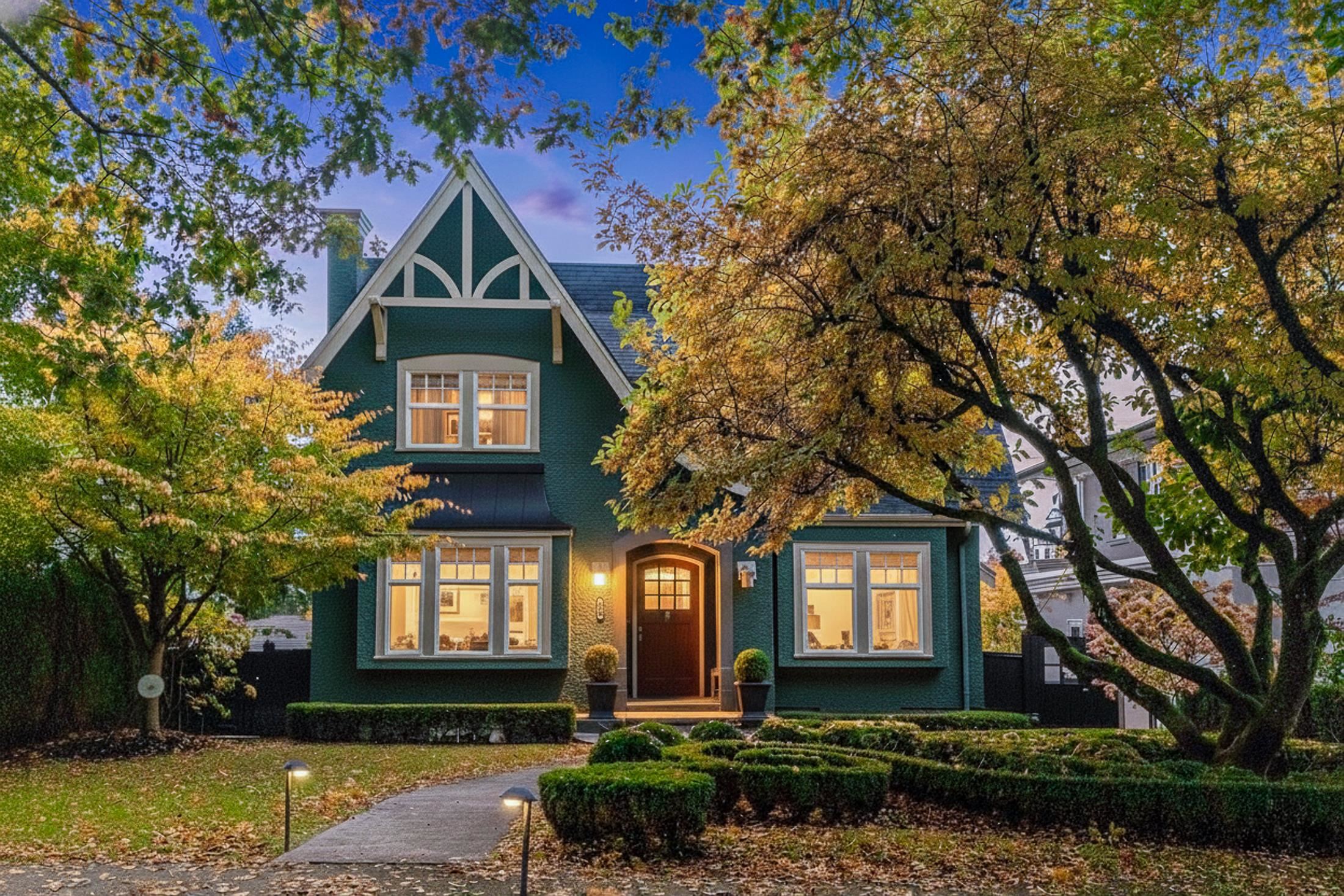 4050 West 33rd Avenue, Vancouver, BC V6N 2J1