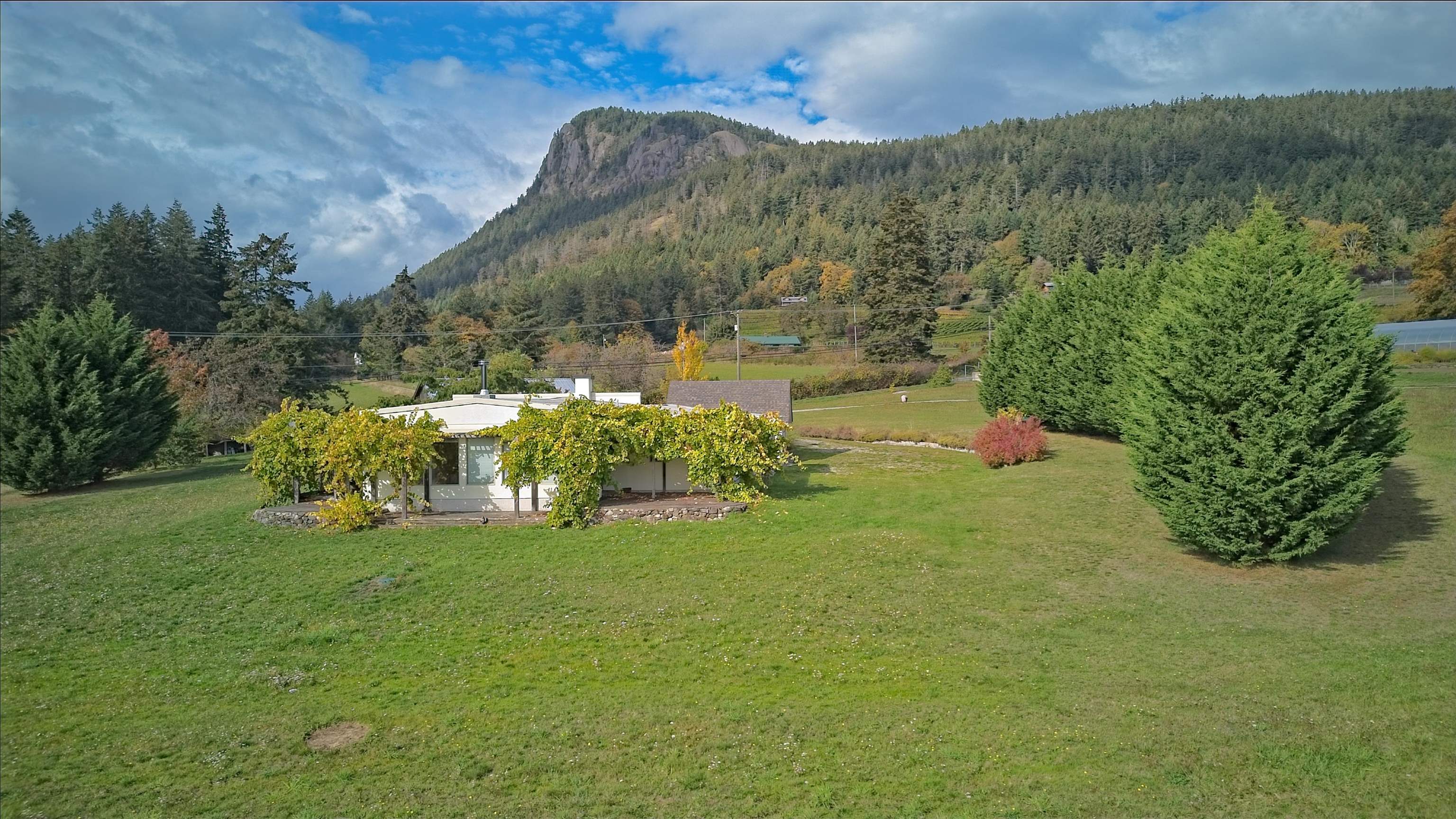 1929 Fulford-ganges Road #1901, Salt Spring Island, BC V8K 2A6