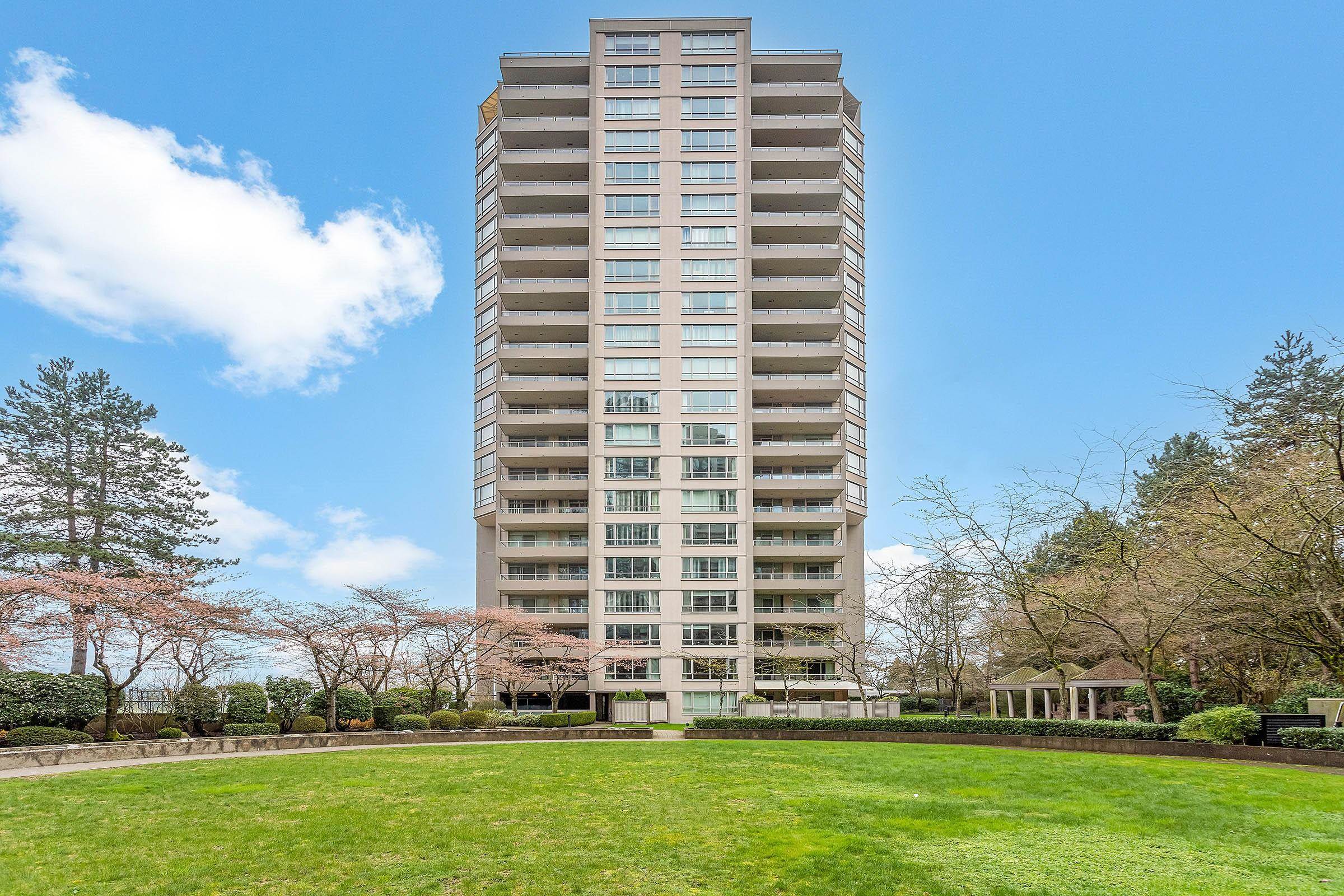 6055 Nelson Avenue #101, Burnaby, BC V5H 4L4