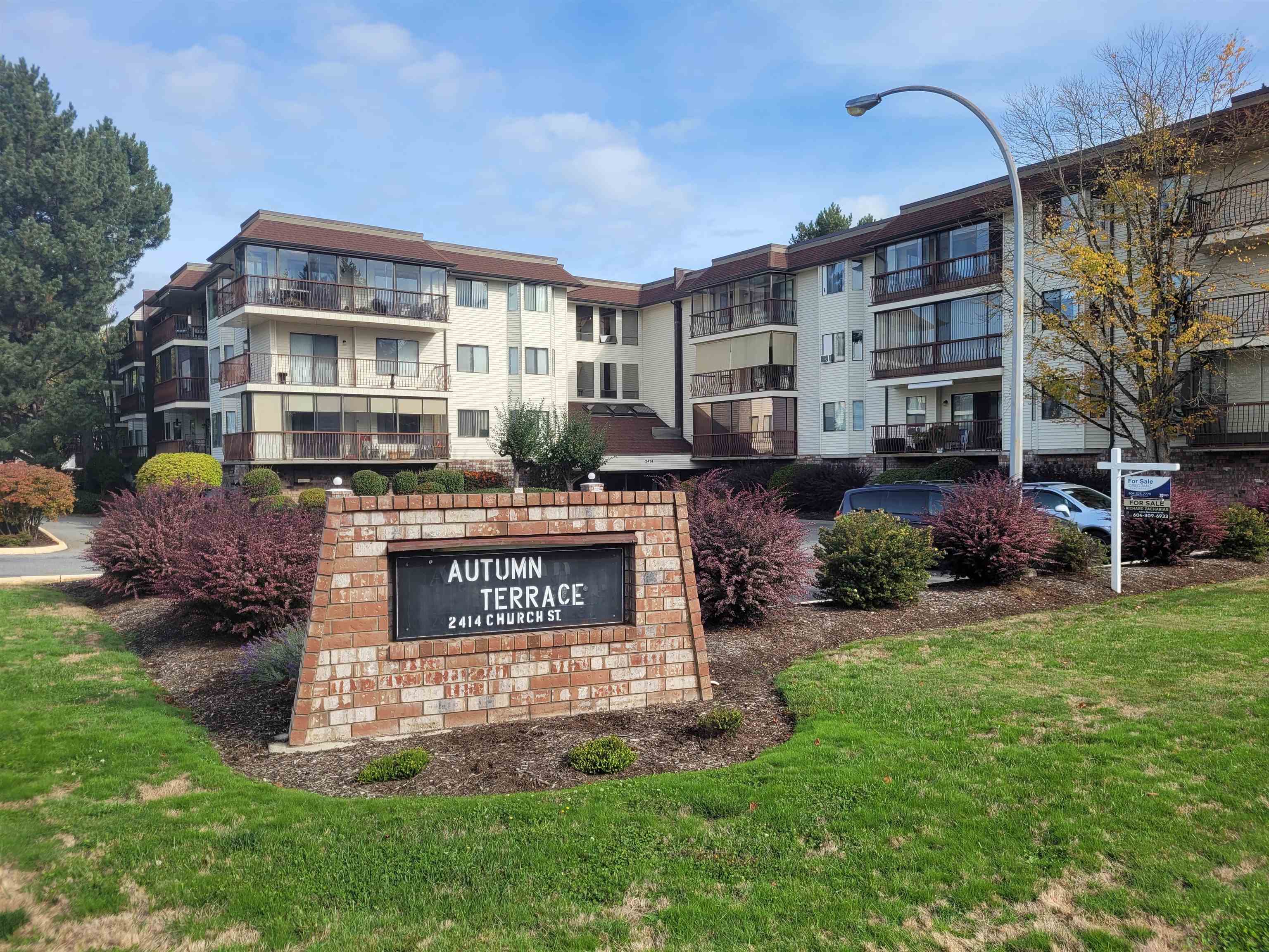 2414 Church Street #201, Abbotsford, BC V2T 3J7