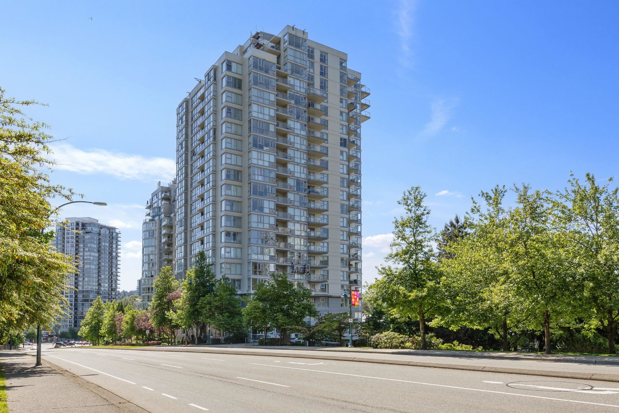 235 Guildford Way #1706, Port Moody, BC V3H 5L8