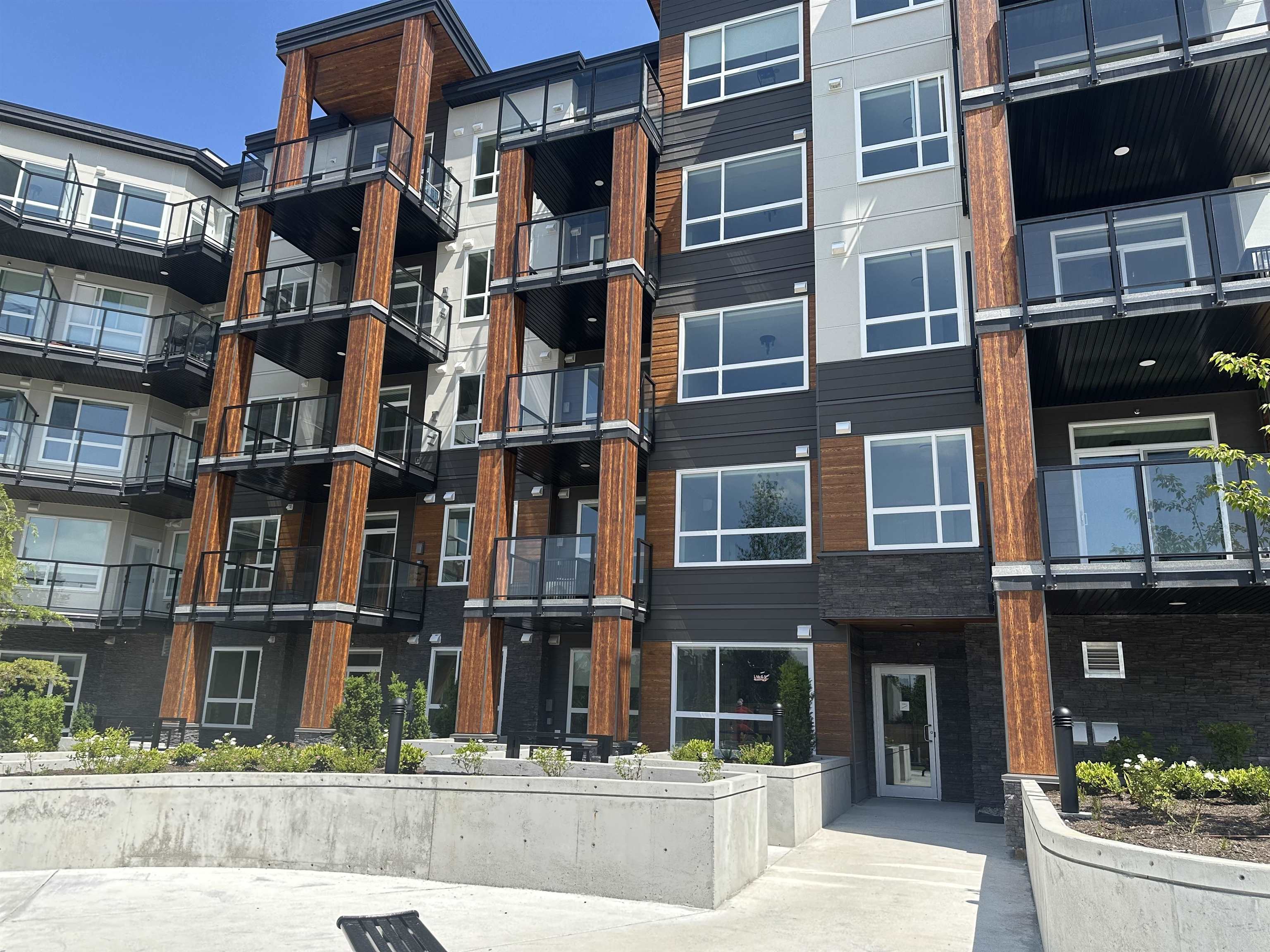 12109 223 Street #104, Maple Ridge, BC