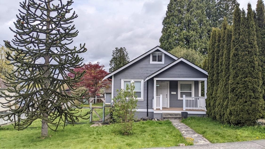 33913 Pine Street, Abbotsford, BC V2S 2P4