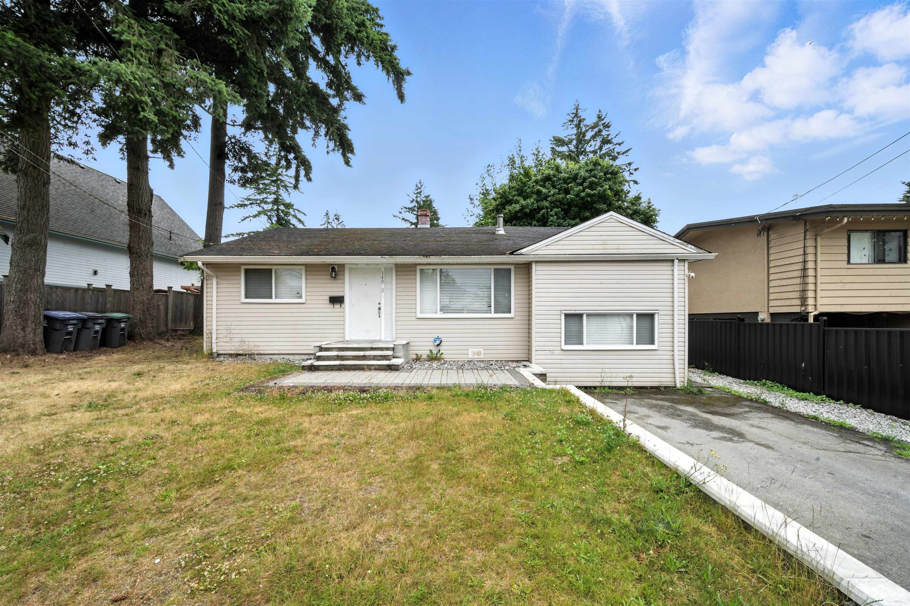14032 Grosvenor Road, Surrey, BC V3R 5G5