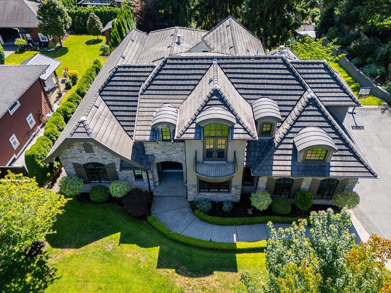 8032 Government Road, Burnaby, BC V5A 2E2