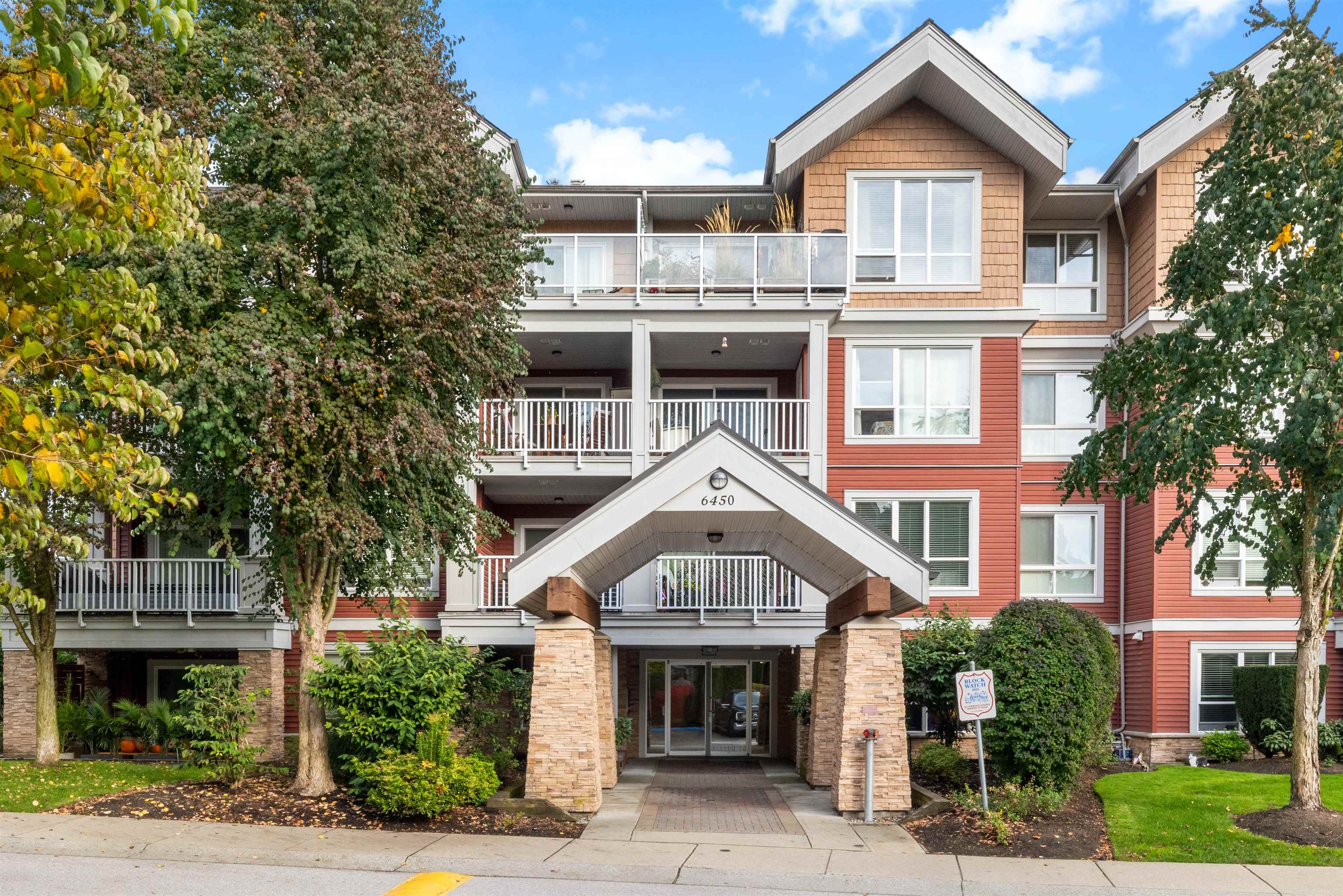 6450 194 Street #303, Surrey, BC V4N 6J8