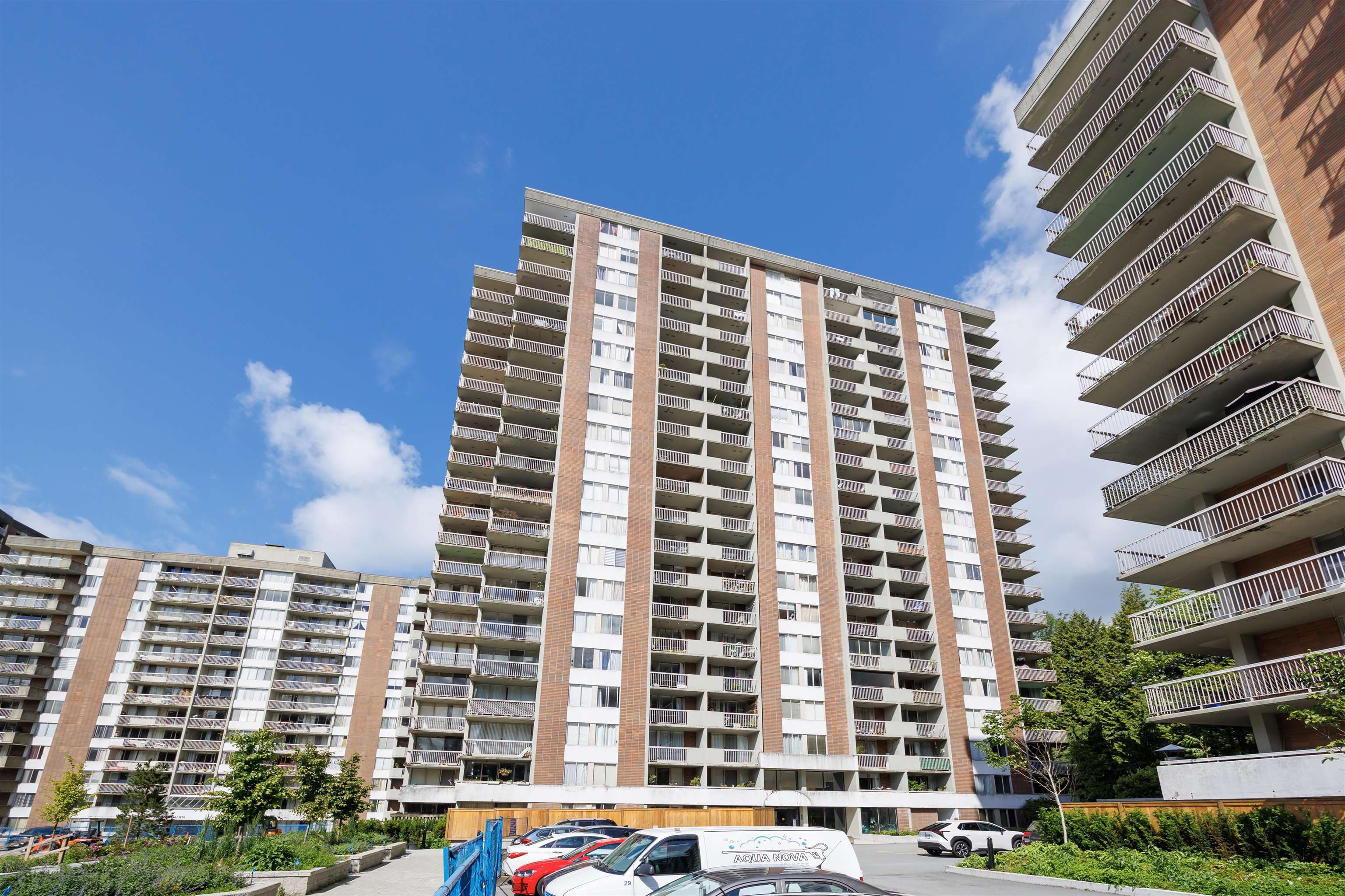 2016 Fullerton Avenue #1602, North Vancouver, BC V7P 3E6