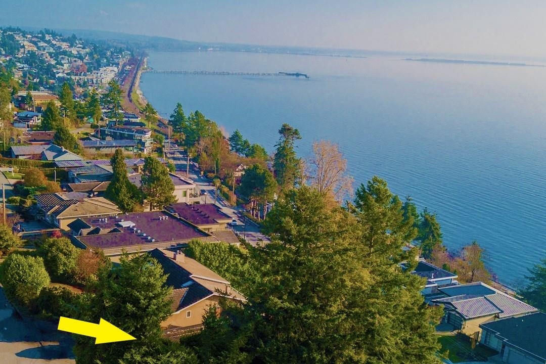 14310 Sunset Drive, White Rock, BC V4B 2V5