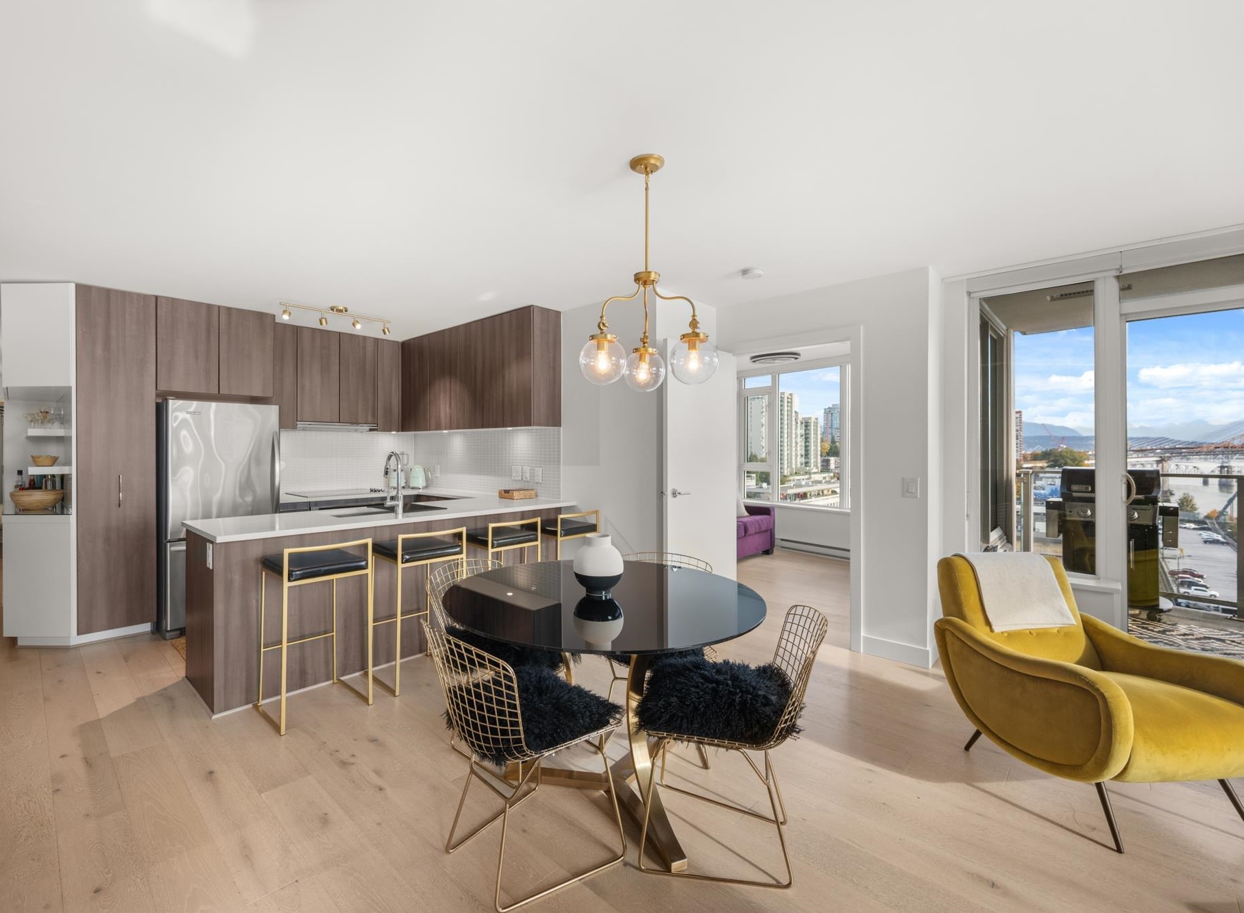 668 Columbia Street #1610, New Westminster, BC V3M 1A9