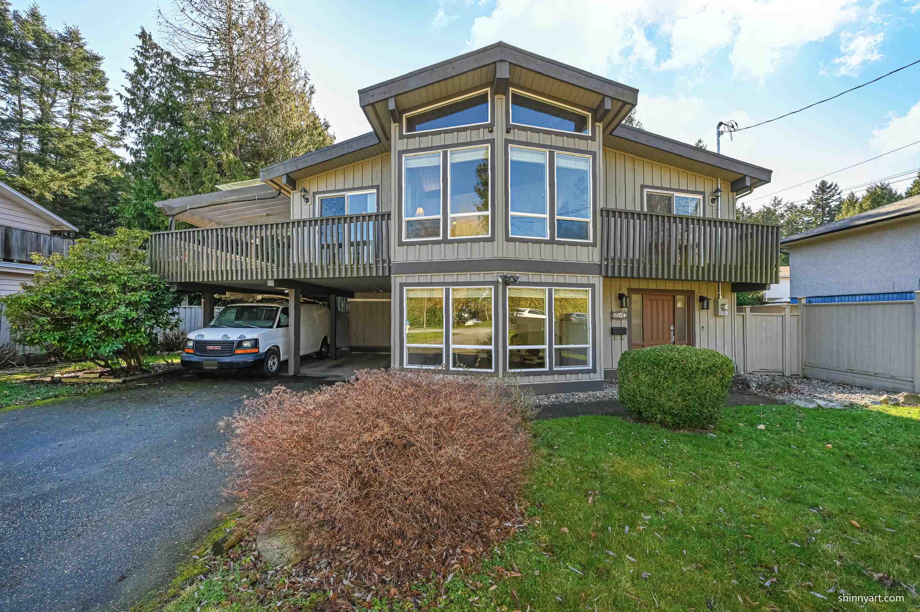 14b Avenue, Delta, BC V4M 2G6