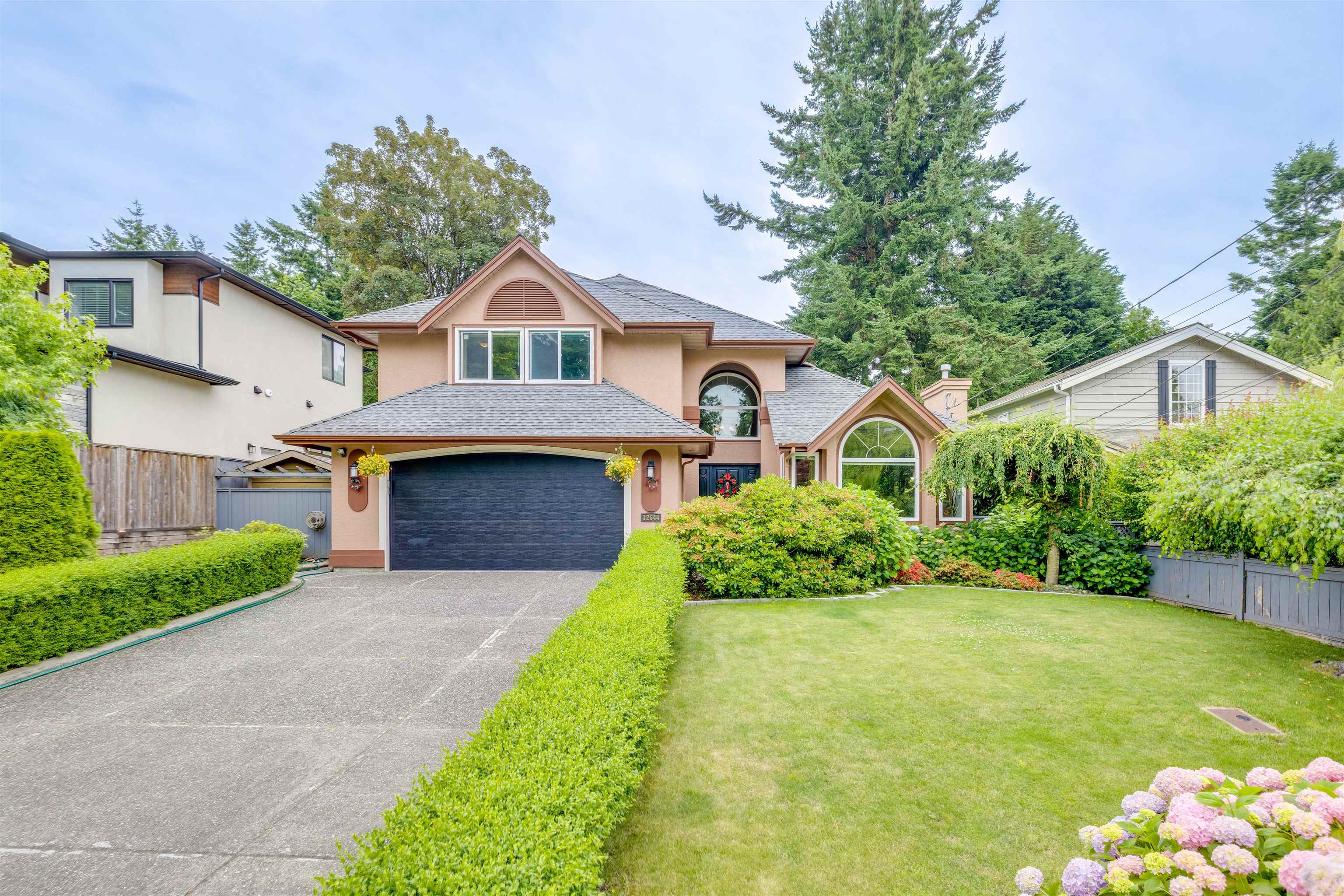 27a Avenue, Surrey, BC V4A 2N3