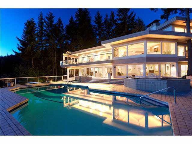 4060 Almondel Road, West Vancouver, BC V7V 3L5