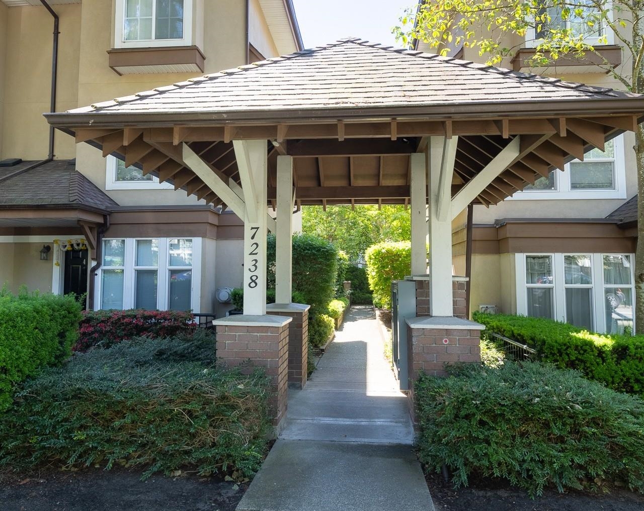 7238 18th Avenue #30, Burnaby, BC V3N 1H3