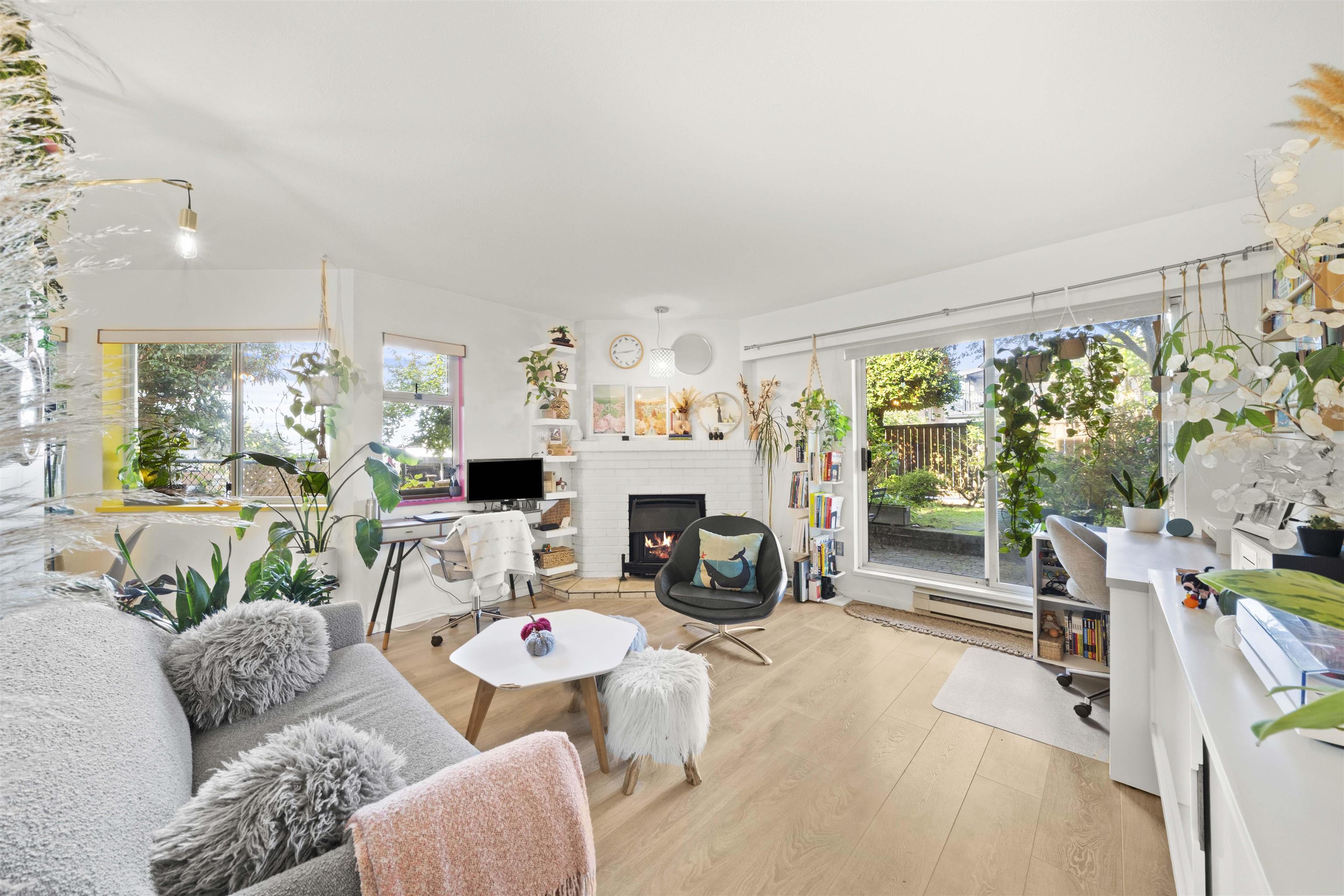 3861 Albert Street #101, Burnaby, BC V5C 2C8