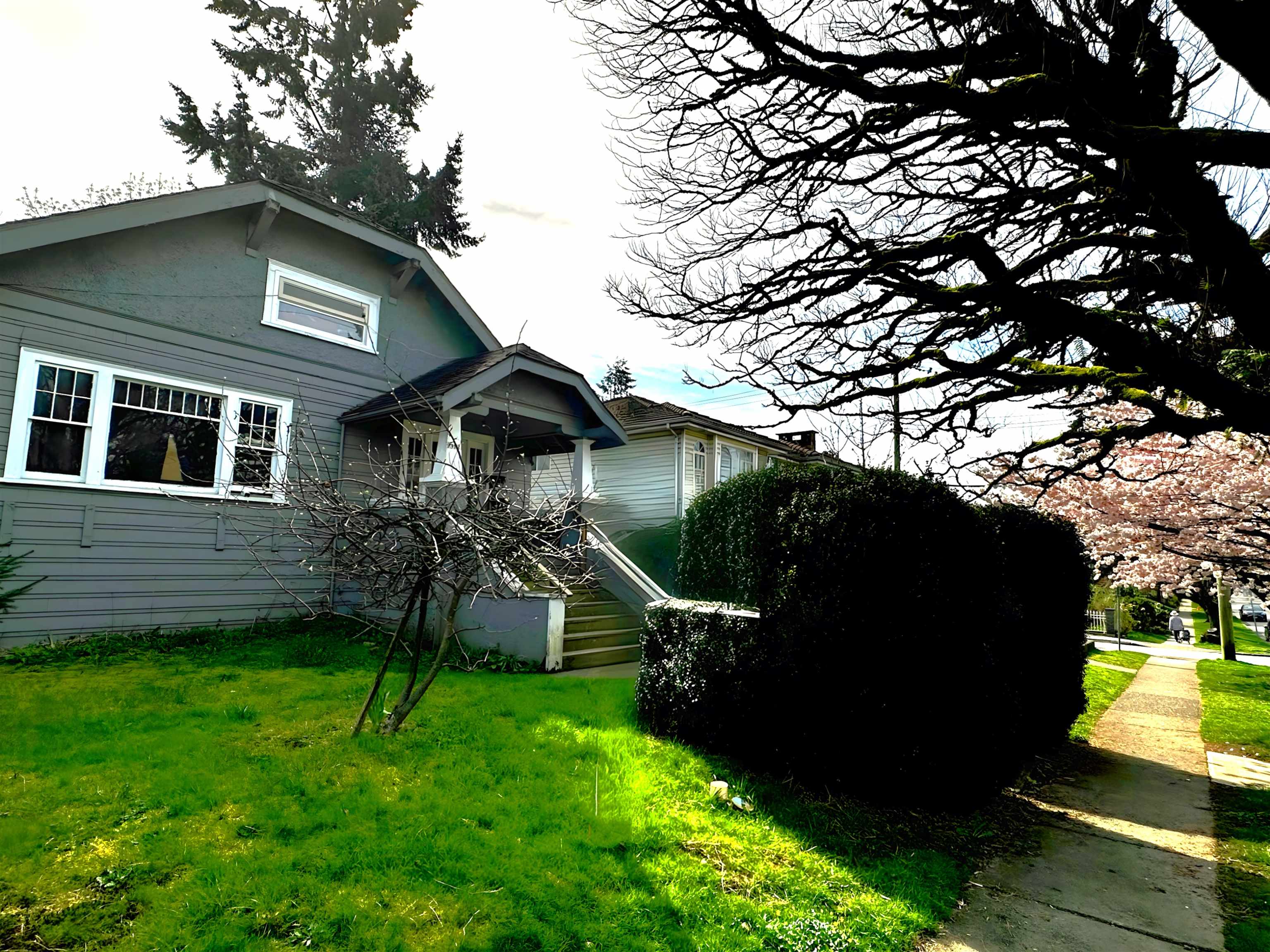 1612 East 20th Avenue, Vancouver, BC V5N 2K8