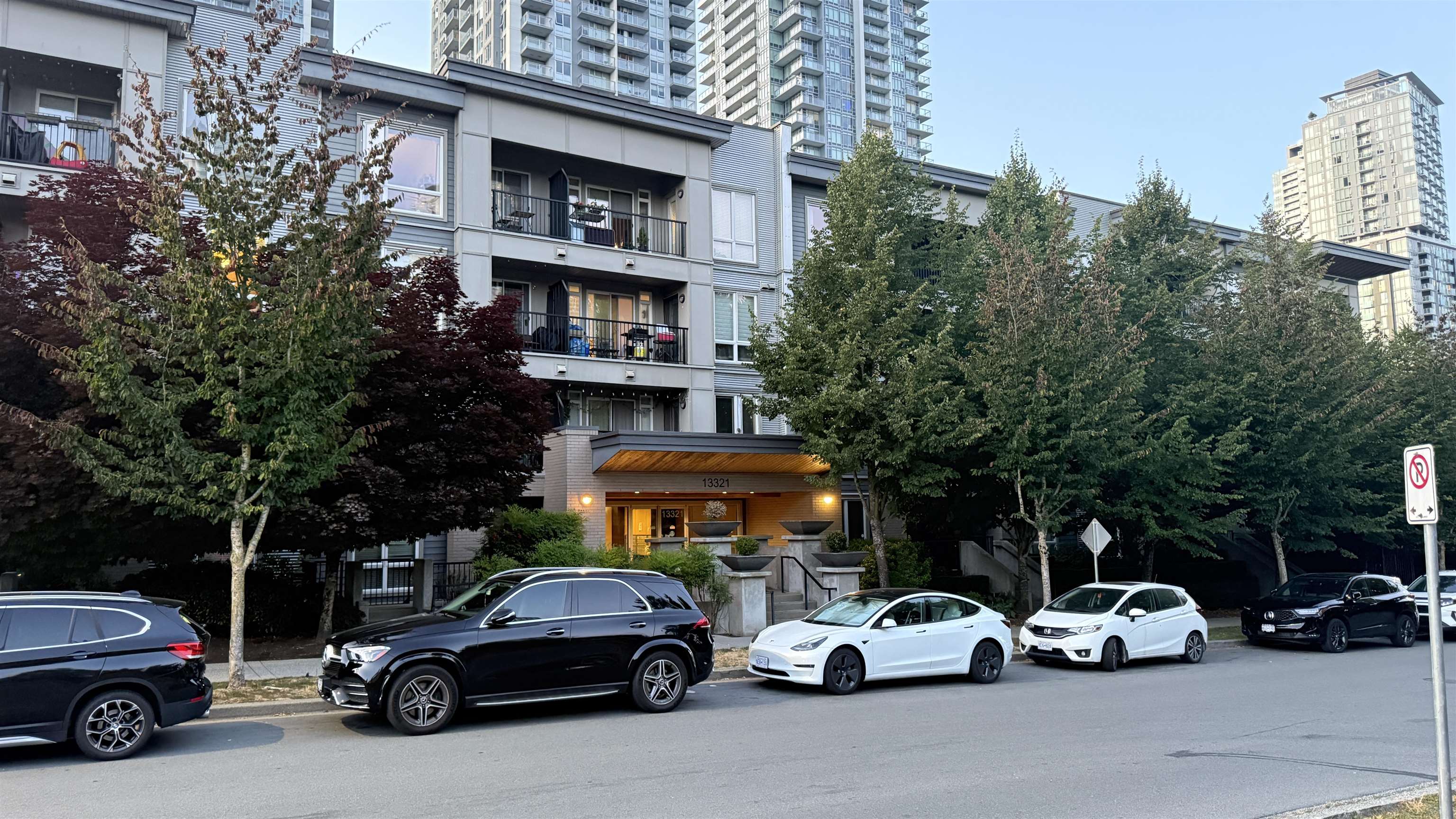 13321 102 A Avenue #302, Surrey, BC V3T 1P6