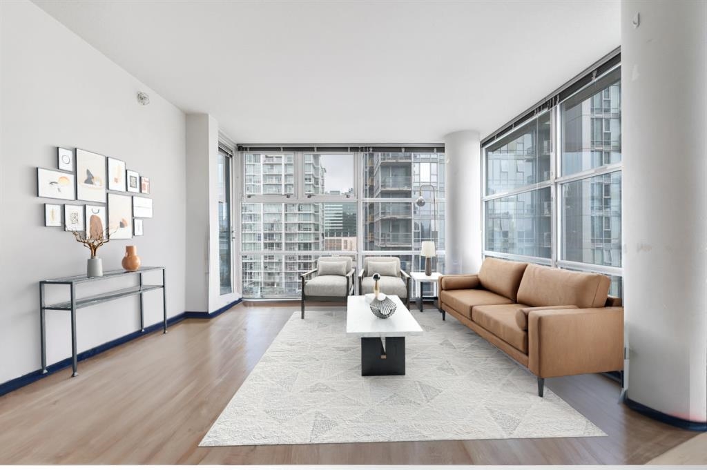 111 West Georgia Street #1806, Vancouver, BC V6B 1T8