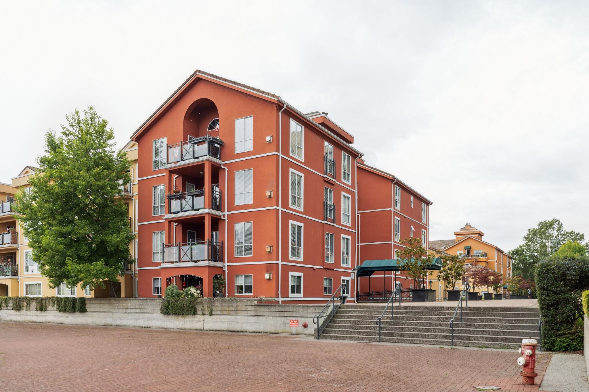 6 Renaissance Square #104, New Westminster, BC V3M 6N8