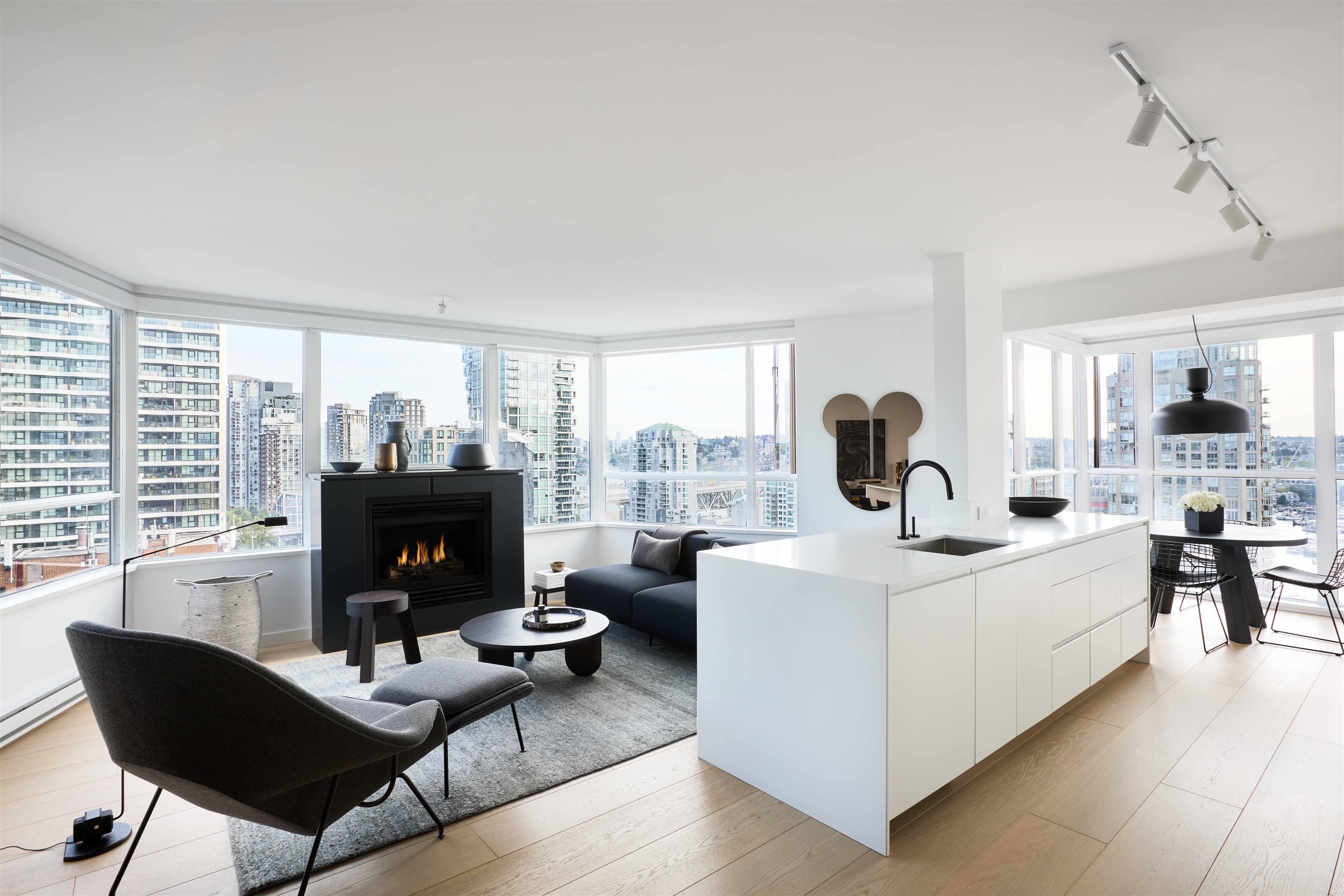 1003 Pacific Street #1601, Vancouver, BC V6E 4P2