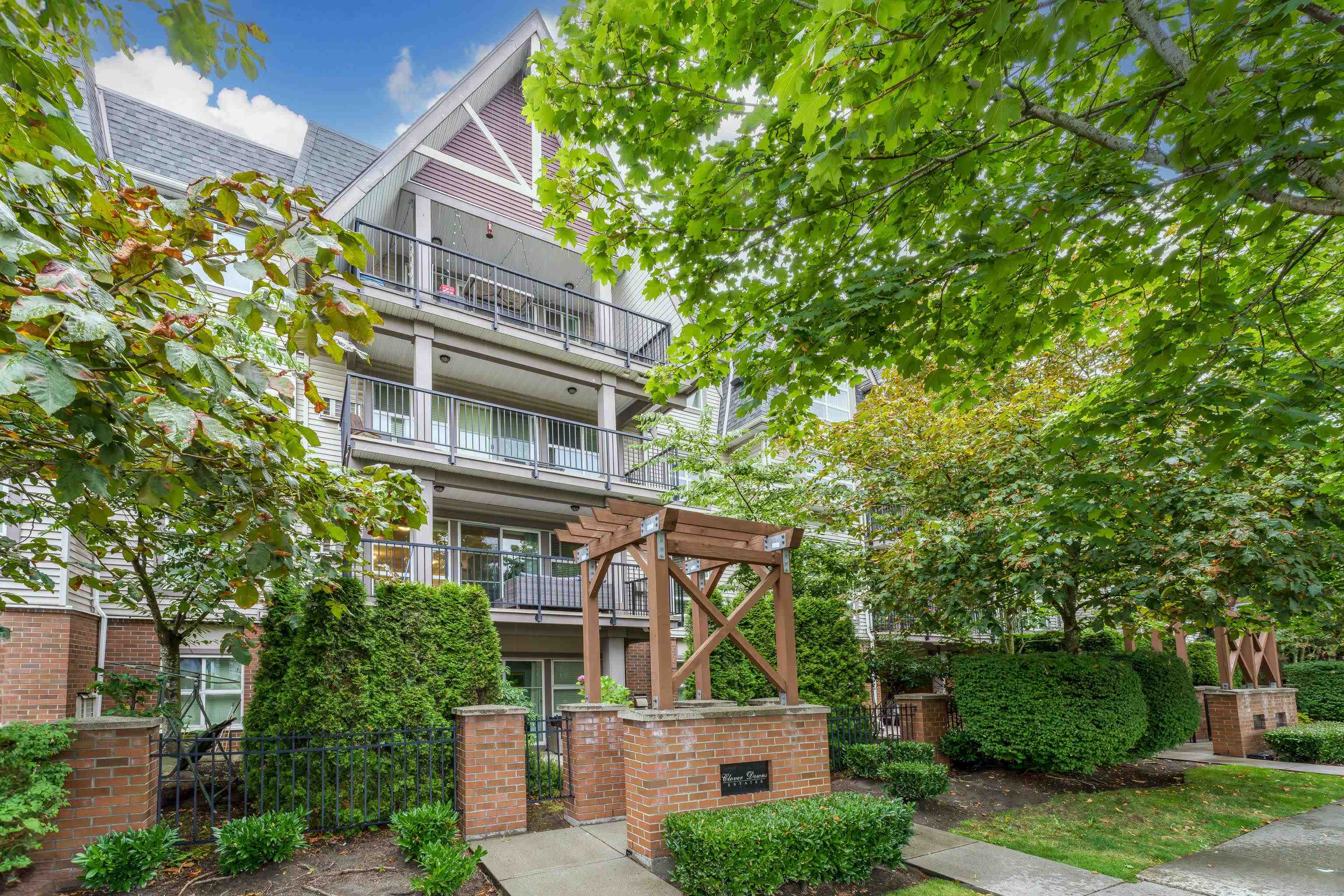 17769 57 Avenue #217, Surrey, BC V3S 1H1