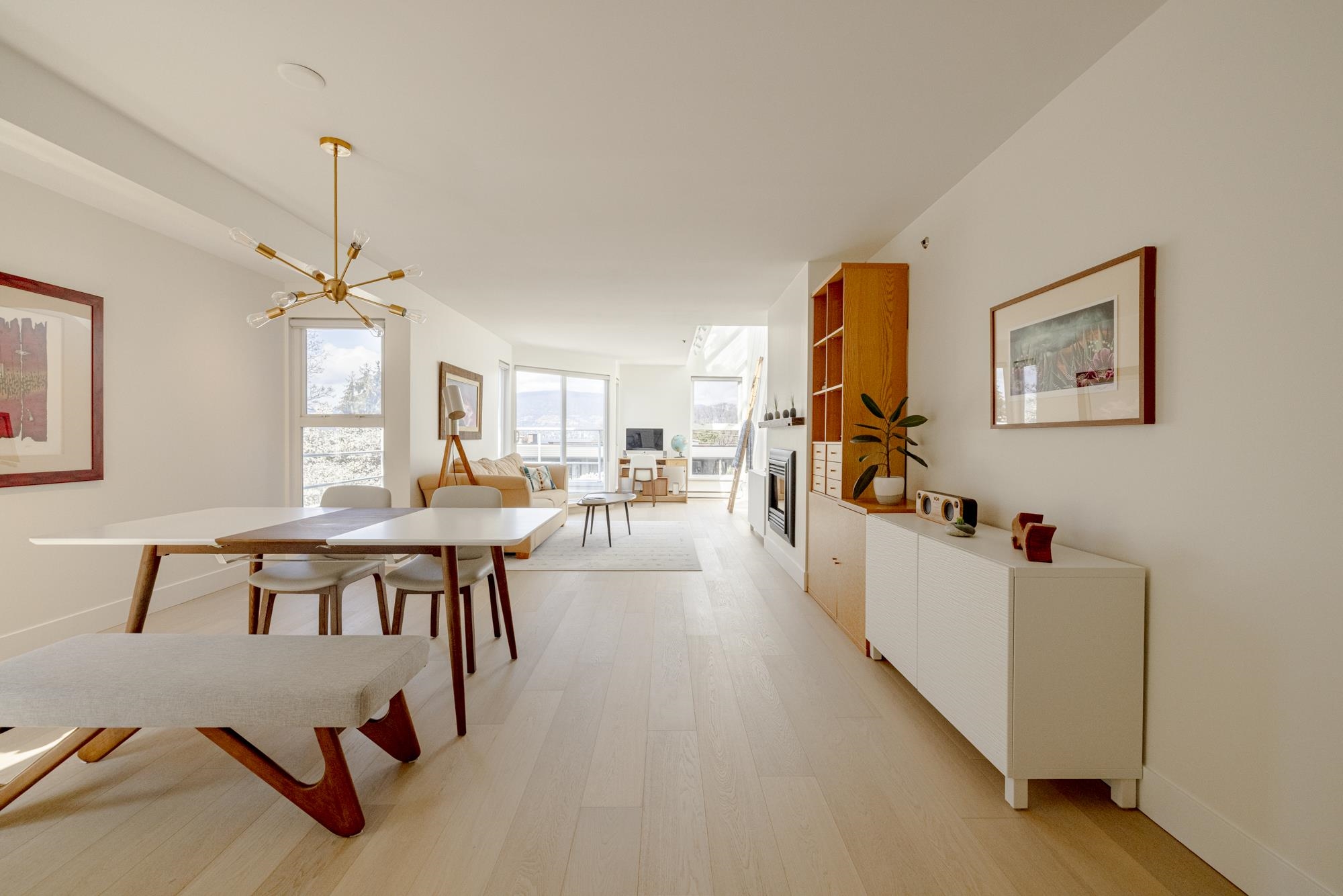 2240 York Avenue, Vancouver, BC V6K 1C6