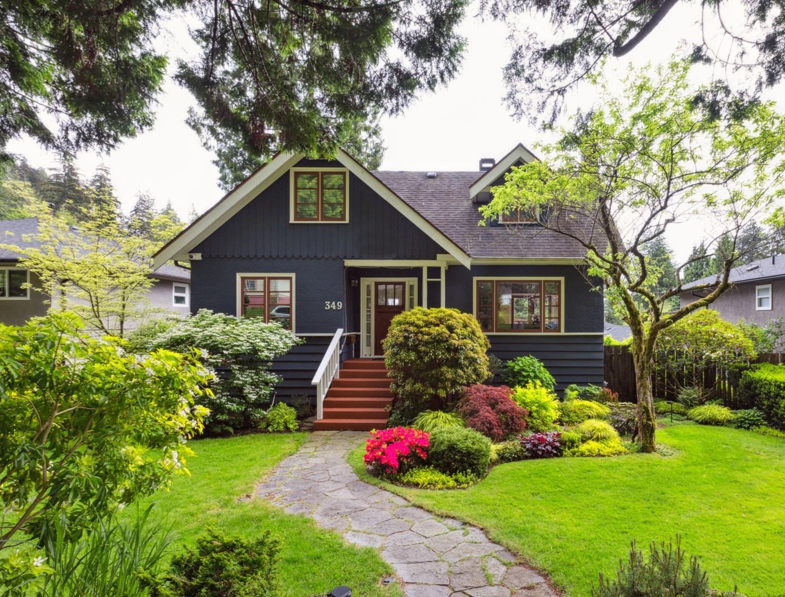 349 24th Street East, North Vancouver, BC V7L 3E9