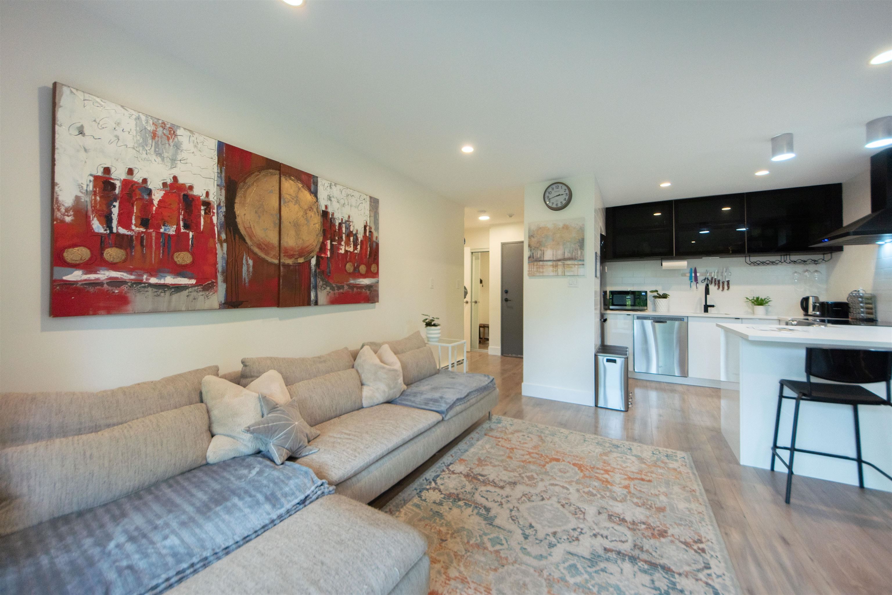 1718 Nelson Street #402, Vancouver, BC V6G 1M8