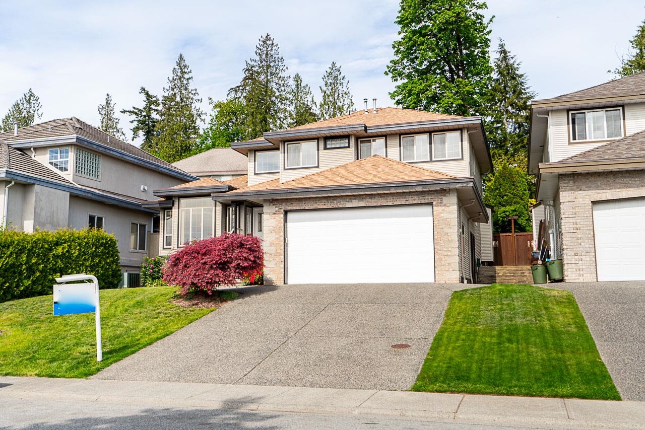 10439 10439 Tamarack Crescent, Maple Ridge, BC V2W 1B5