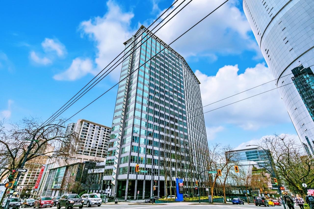 989 Nelson Street #1401, Vancouver, BC V6Z 2S1