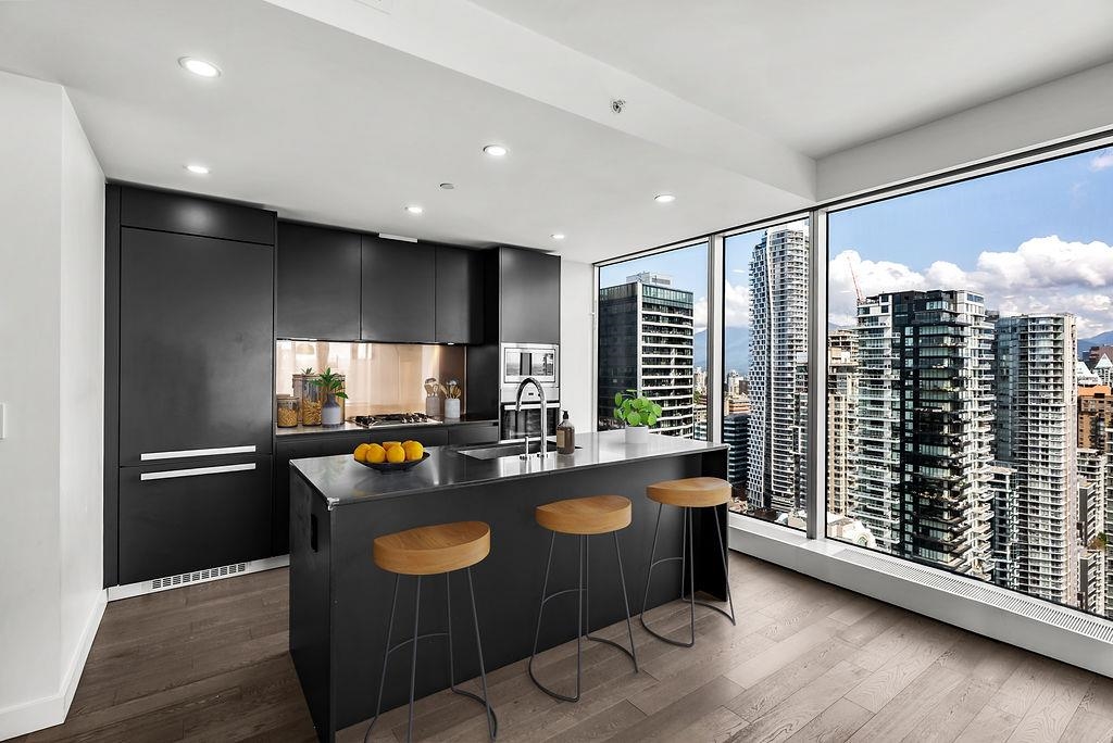 1480 Howe Street #4208, Vancouver, BC V6Z 0G5