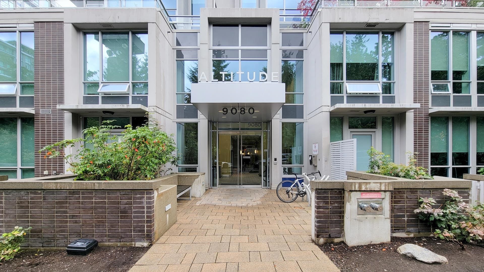 9080 University Crescent #706, Burnaby, BC V5A 0B7