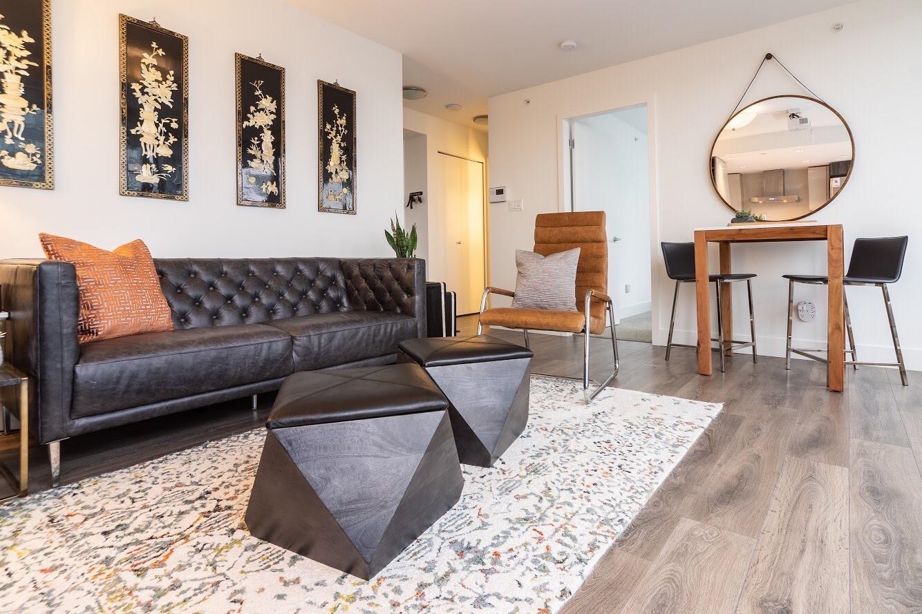 1788 Columbia Street #906, Vancouver, BC V5Y 0L7