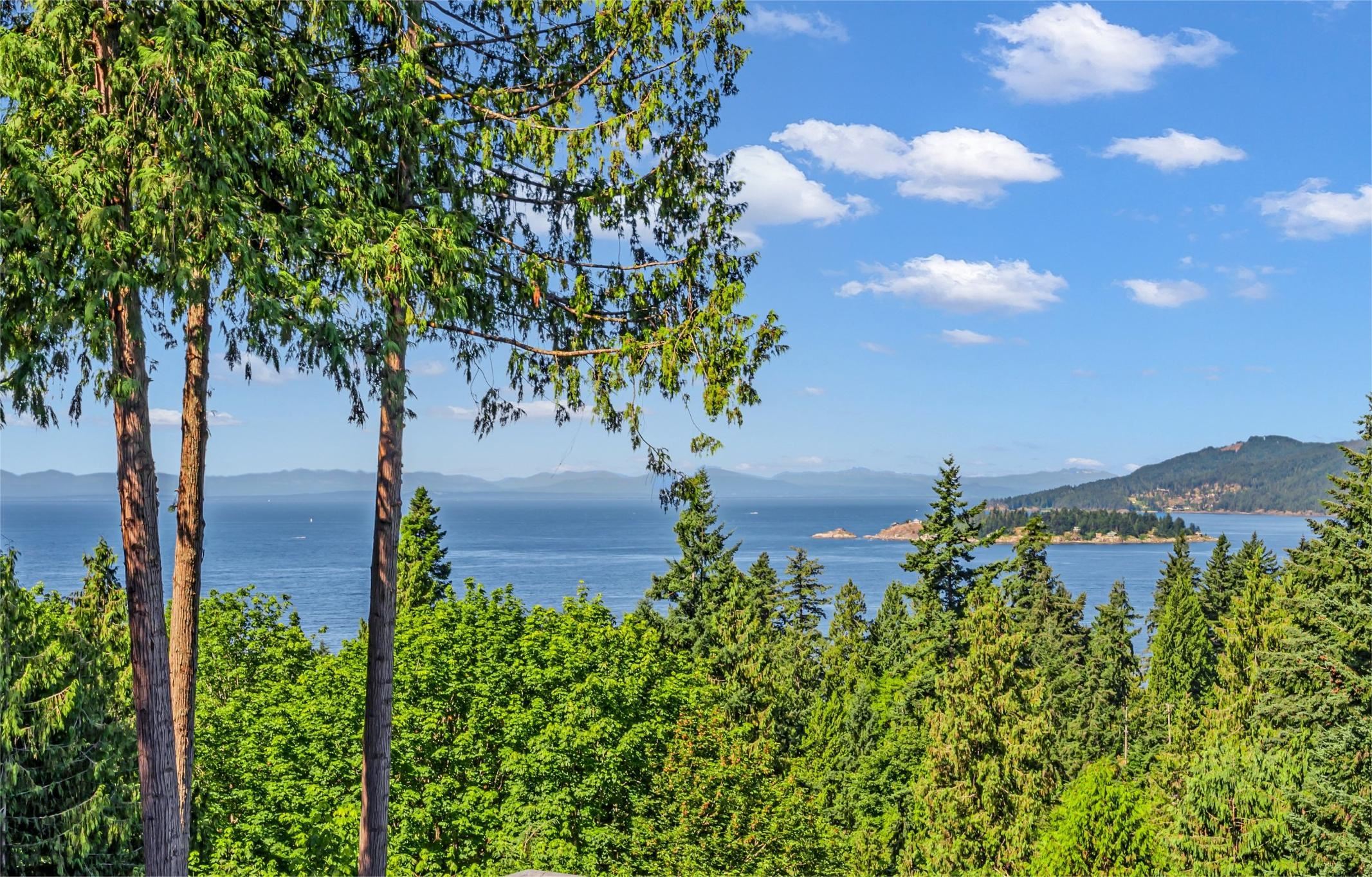 5317 Montiverdi Place, West Vancouver, BC V7W 2W8
