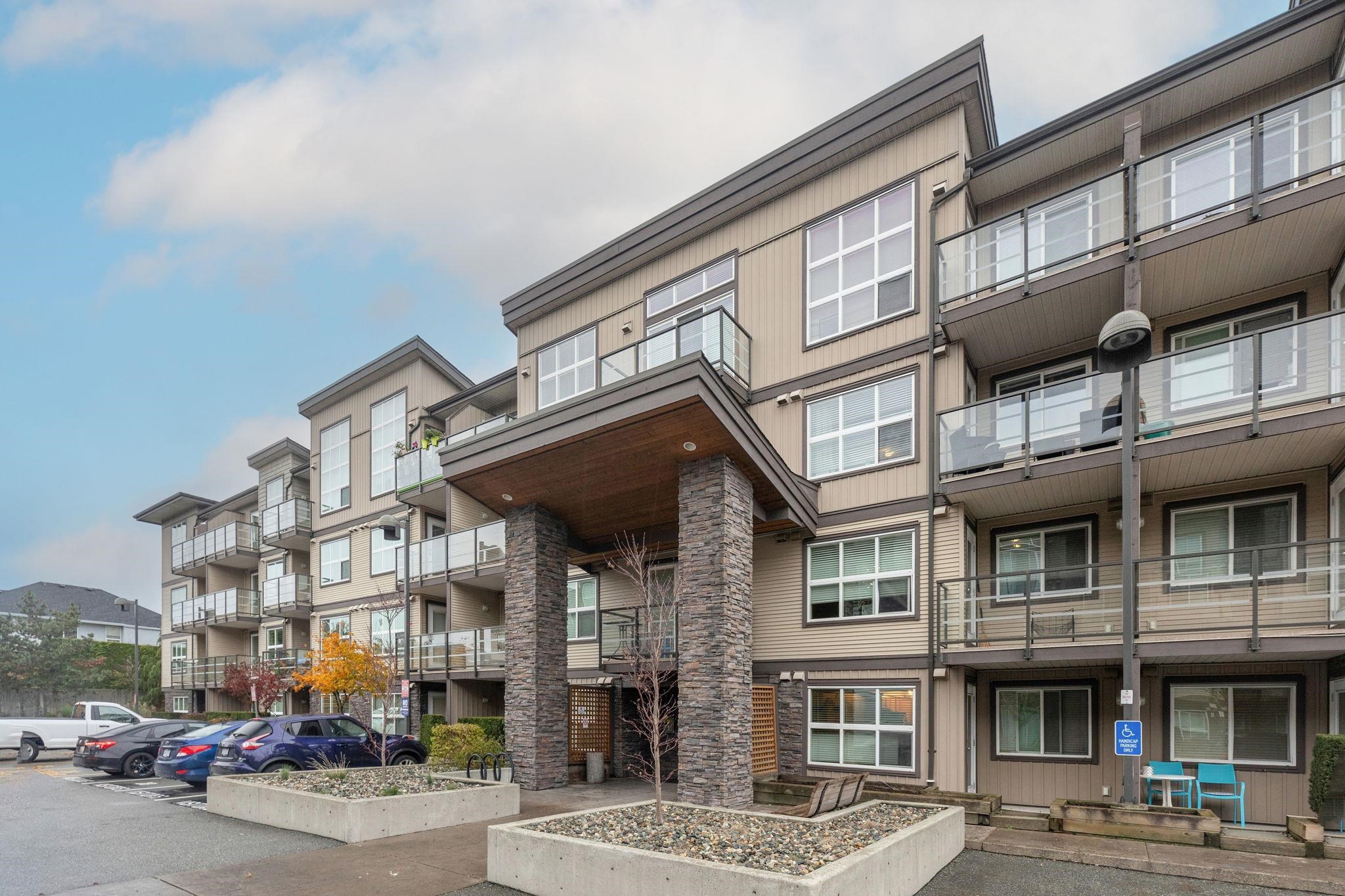 30525 Cardinal Avenue #111, Abbotsford, BC V2T 0A8