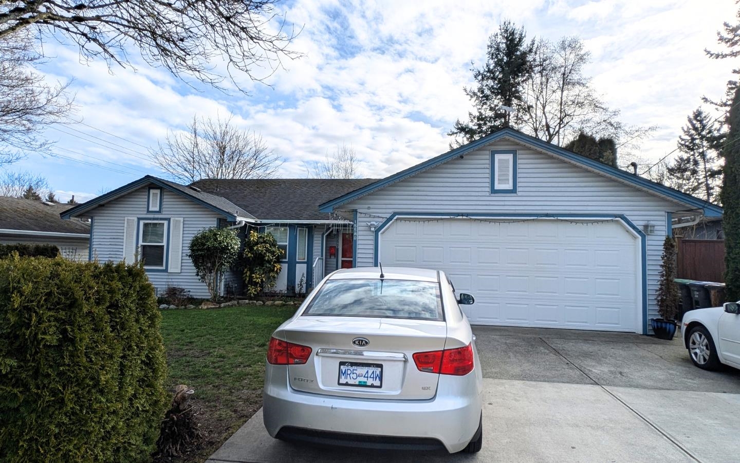 20 Avenue, Surrey, BC V4A 2A5