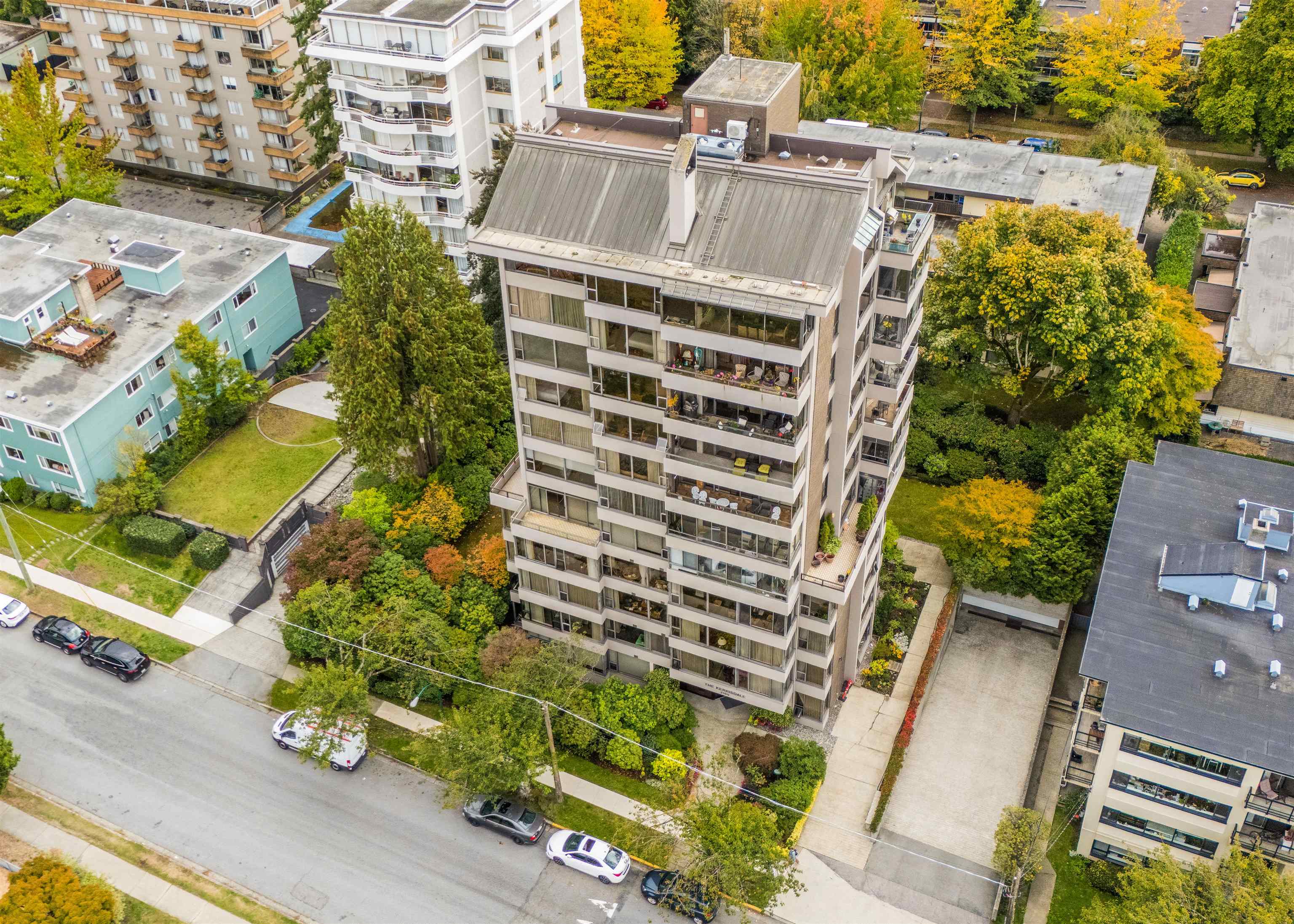 2180 West 43rd Avenue #801, Vancouver, BC V6M 2E1